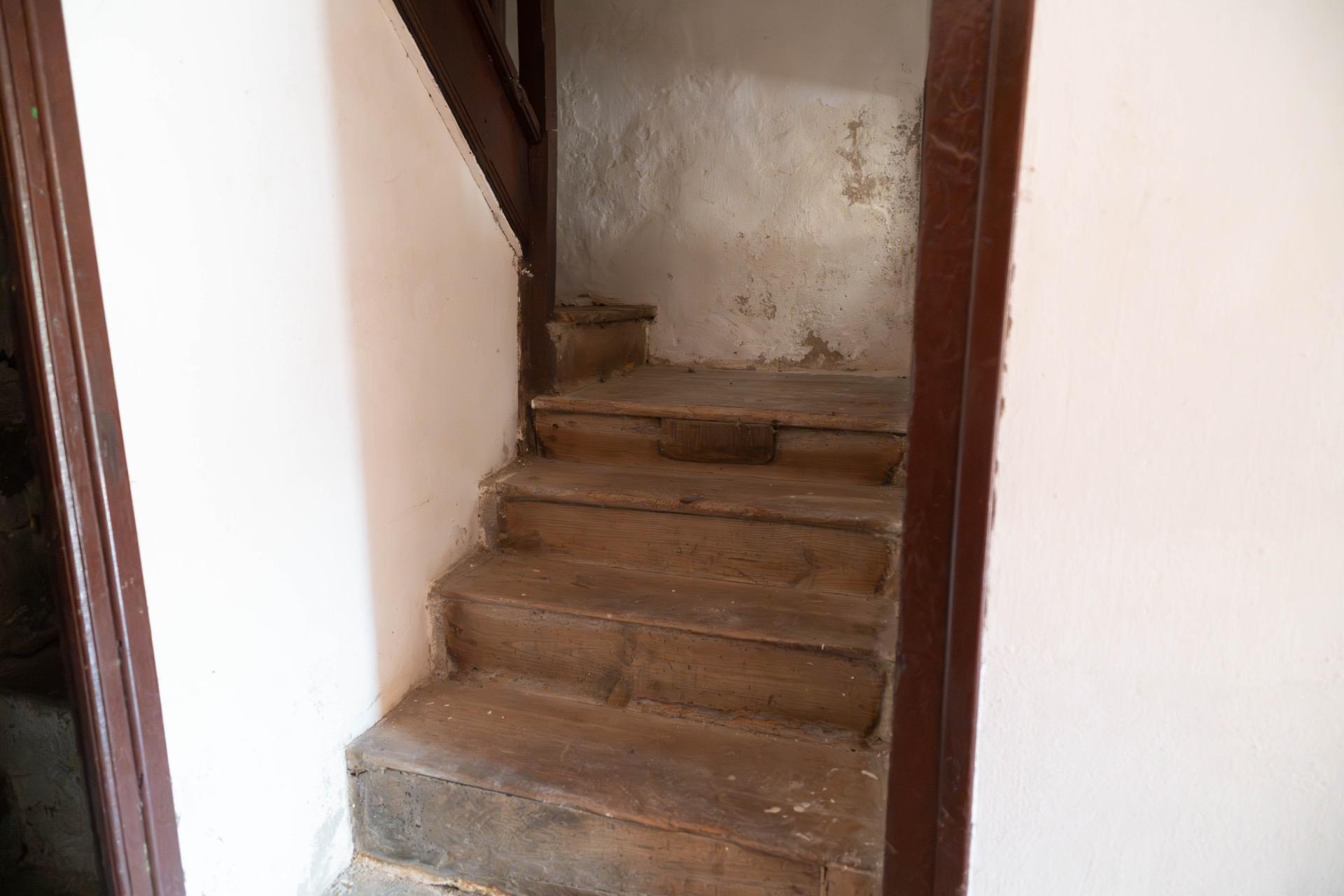 CASA Y TERRENO EN PRASES CORVERA DE TORANZO
