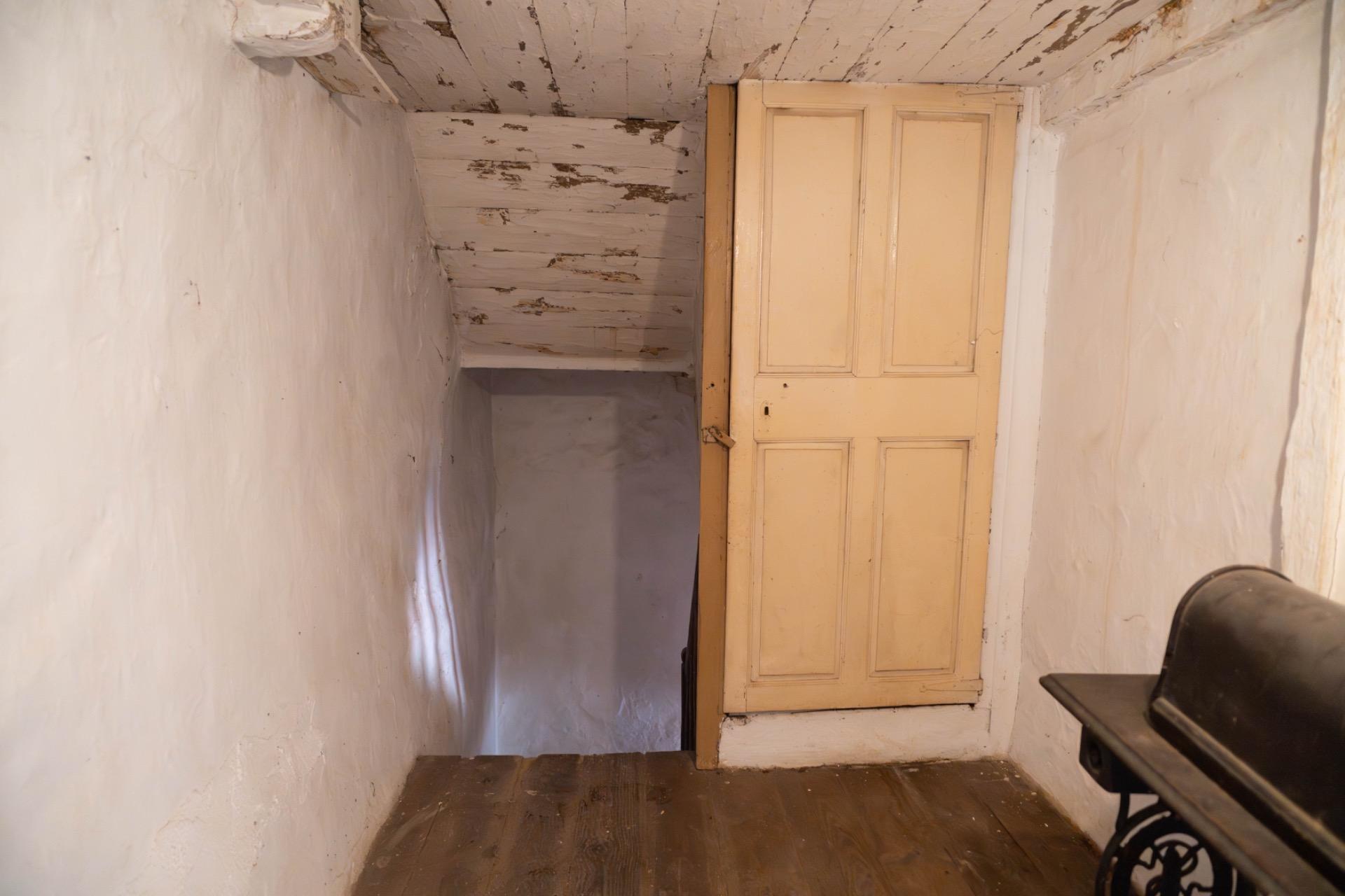 CASA Y TERRENO EN PRASES CORVERA DE TORANZO