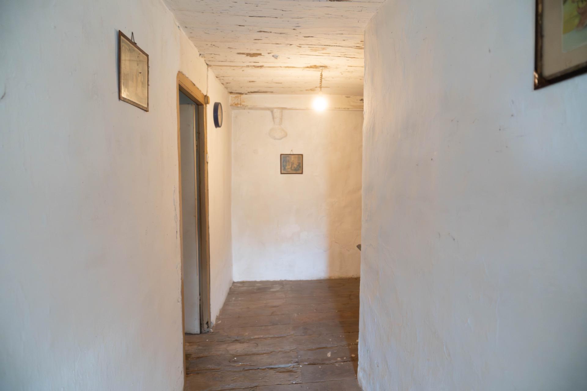 CASA Y TERRENO EN PRASES CORVERA DE TORANZO