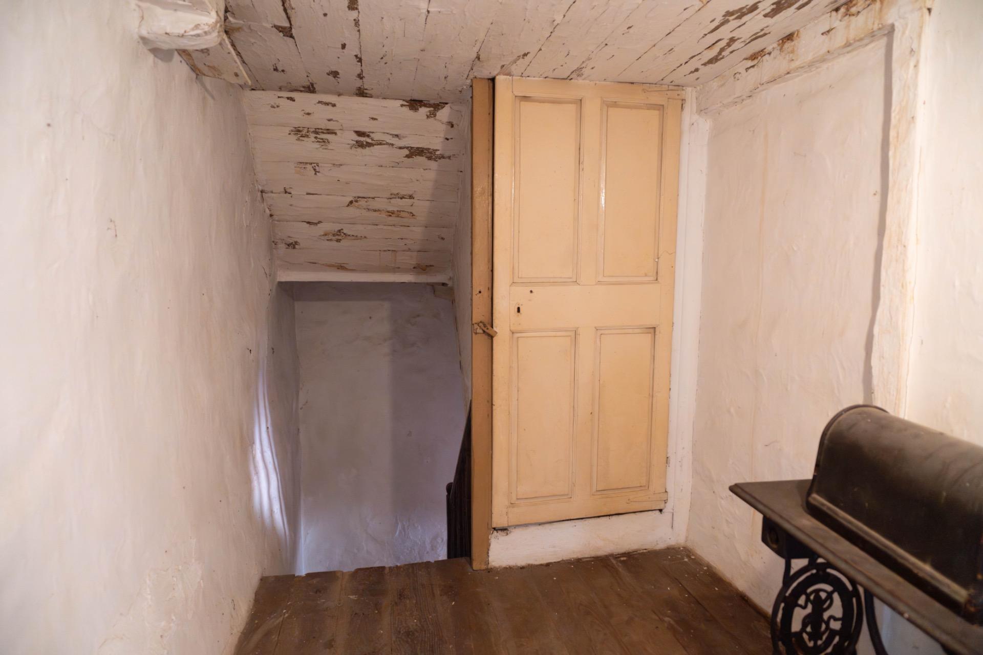 CASA Y TERRENO EN PRASES CORVERA DE TORANZO