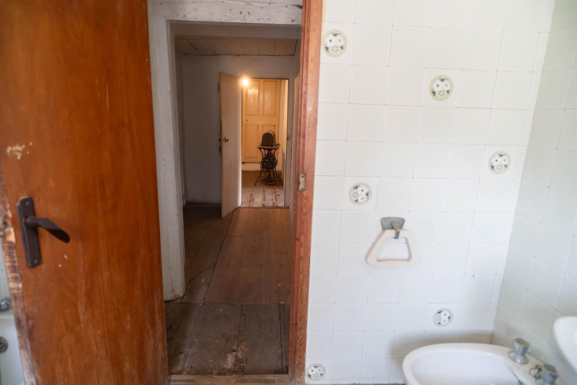 CASA Y TERRENO EN PRASES CORVERA DE TORANZO