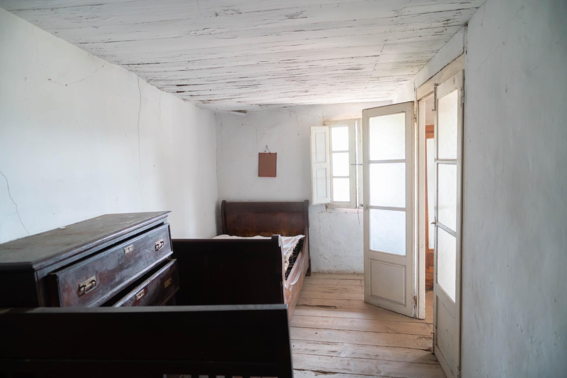 CASA Y TERRENO EN PRASES CORVERA DE TORANZO