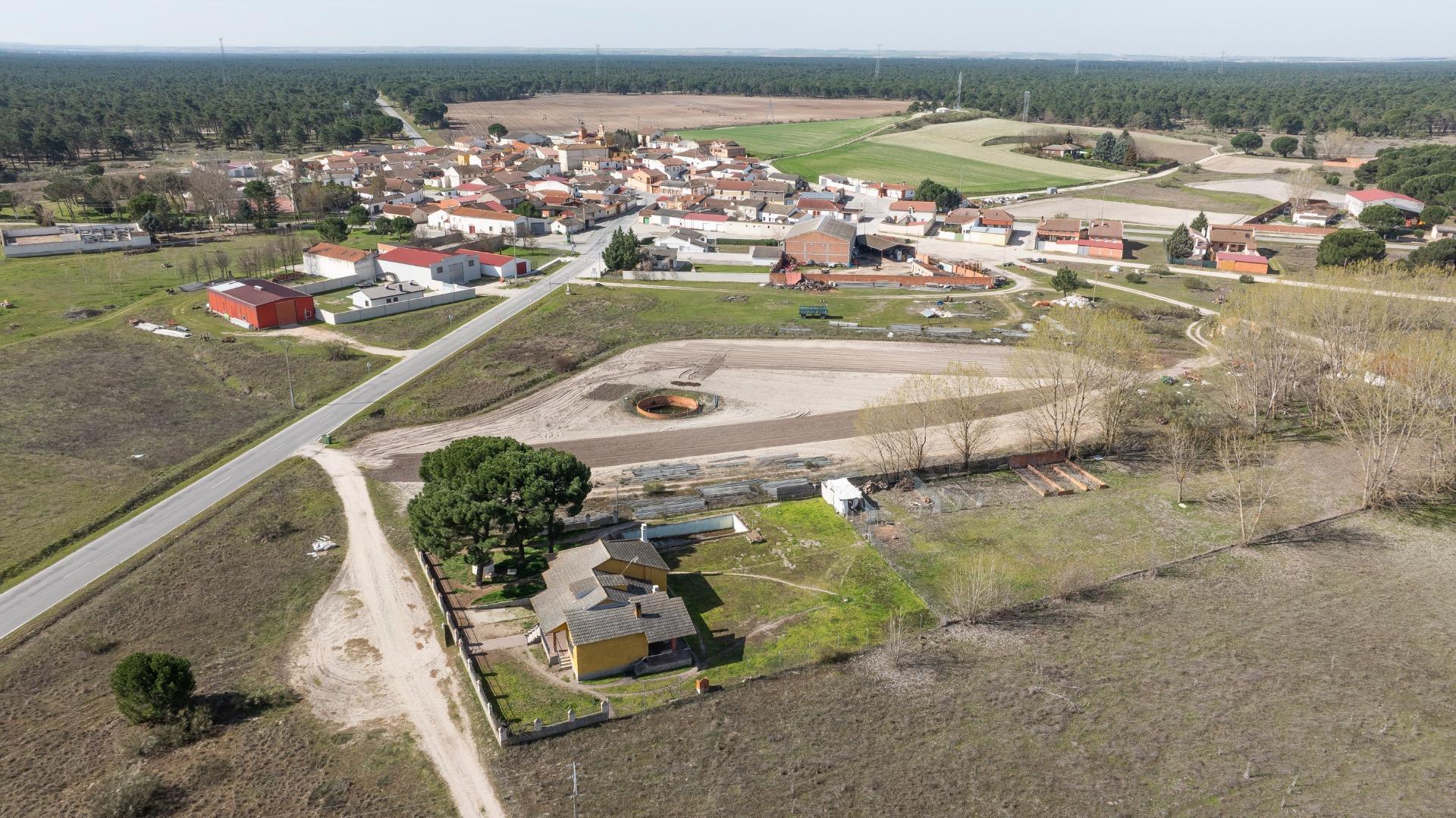 Casa Independiente en Fuente el Olmo de Íscar ??