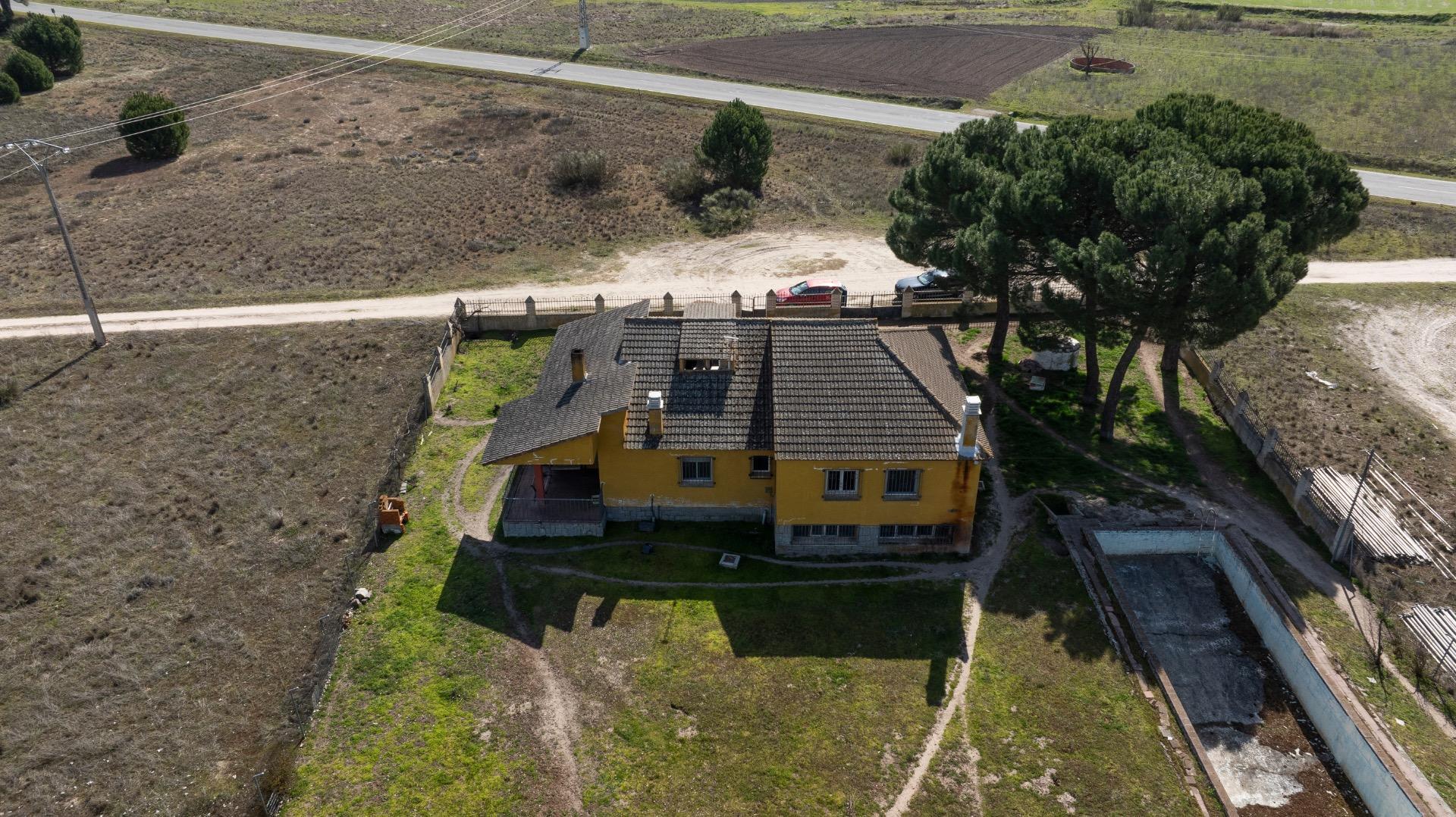 Casa Independiente en Fuente el Olmo de Íscar ??