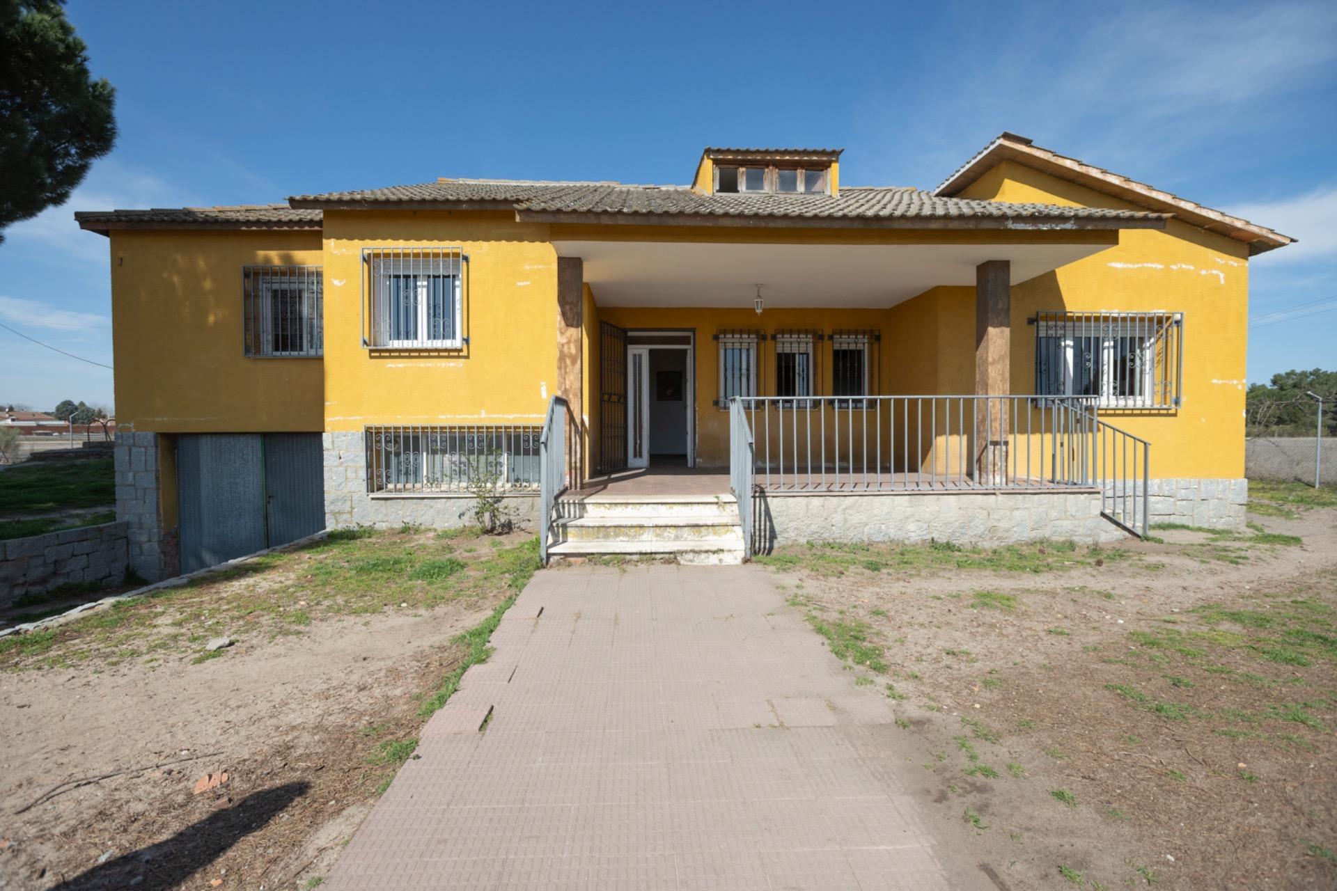 Casa Independiente en Fuente el Olmo de Íscar ??