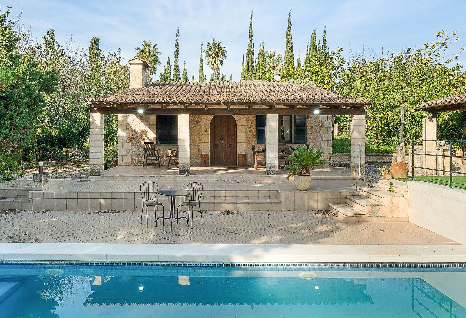 Finca en Pollença de 138 m2 con piscina, ETV y apartamento independiente