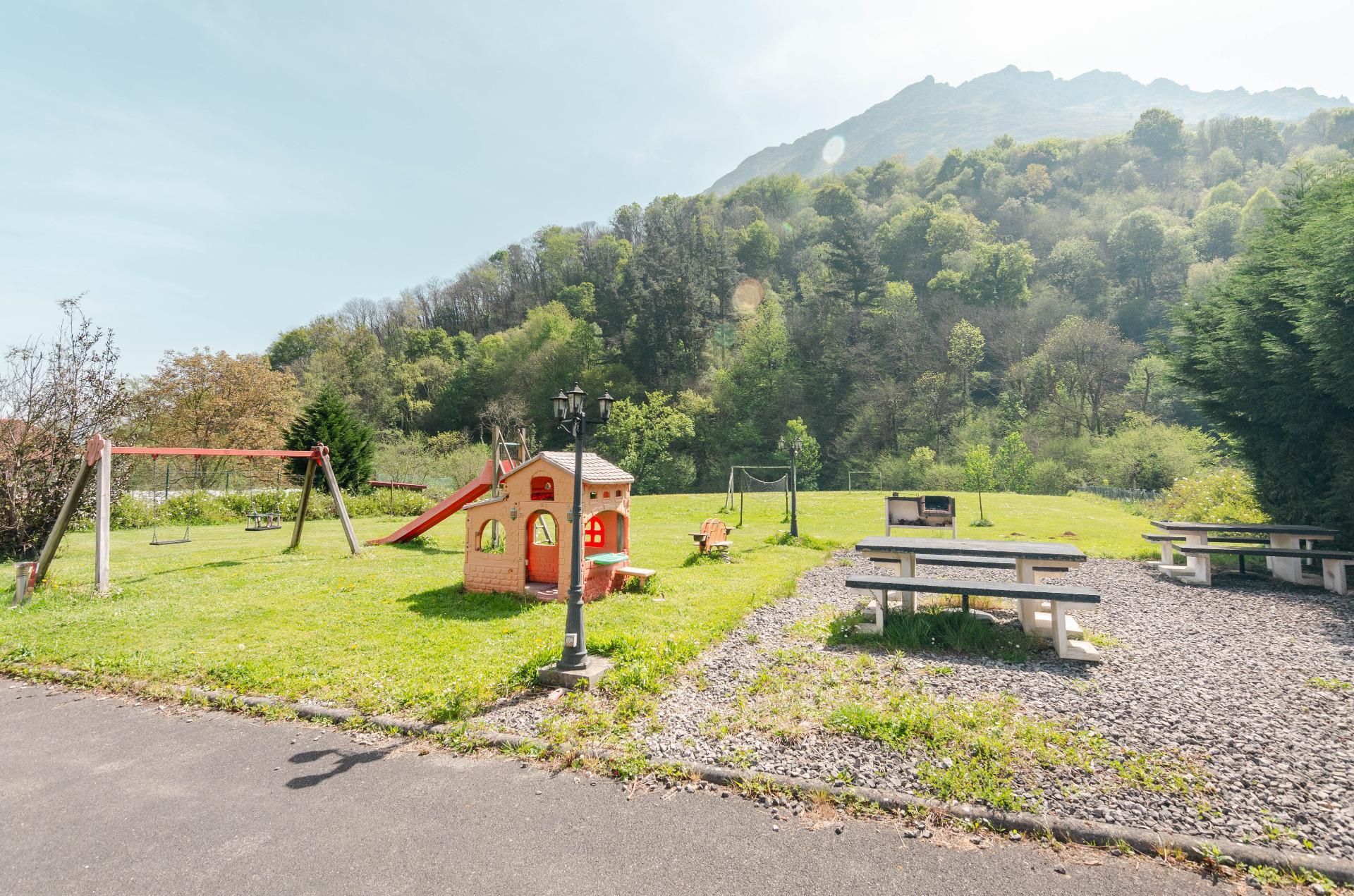 Edificios-Venta-MorcÃ­n-2213707-Foto-3