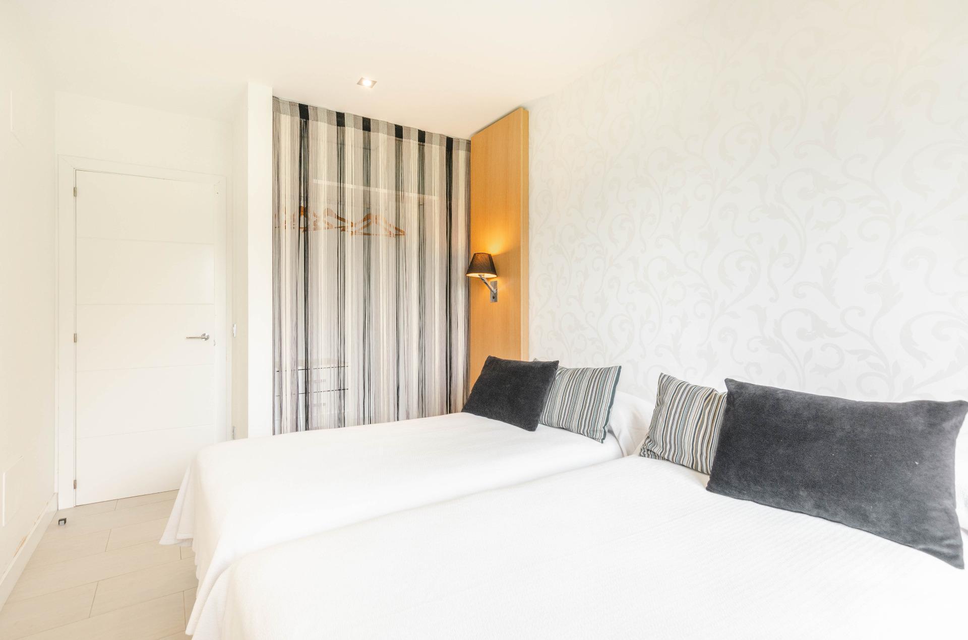 Edificios-Venta-MorcÃ­n-2213707-Foto-10