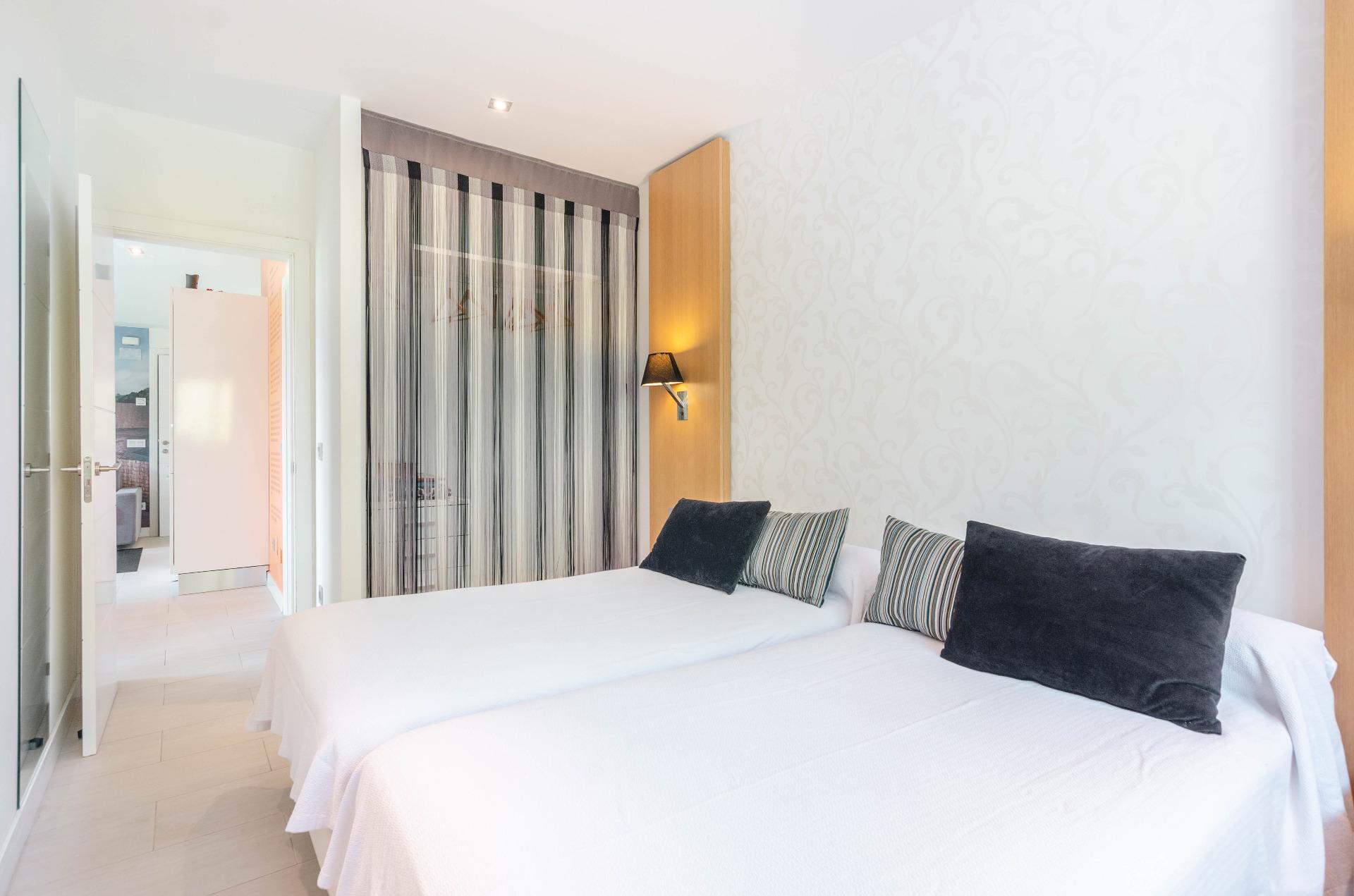 Edificios-Venta-MorcÃ­n-2213707-Foto-31