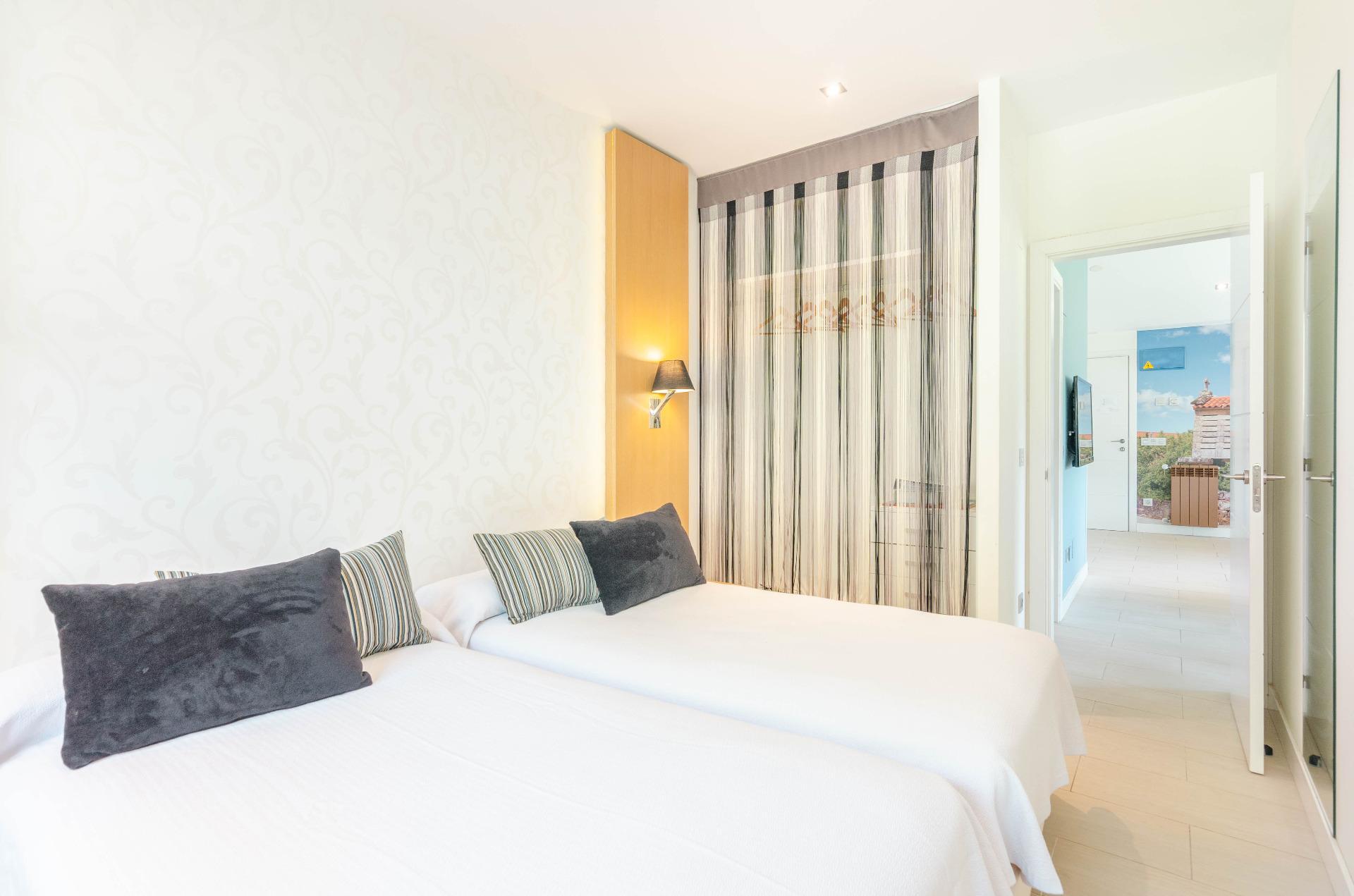 Edificios-Venta-MorcÃ­n-2213707-Foto-42