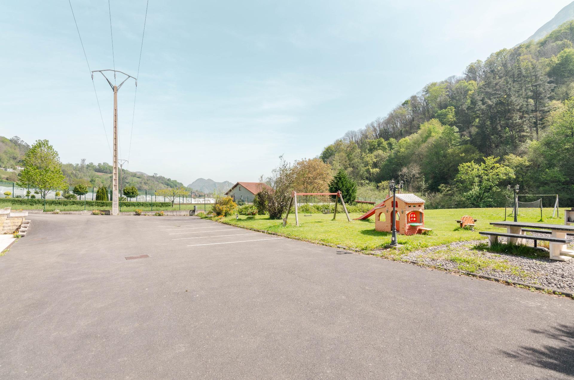 Edificios-Venta-MorcÃ­n-2213707-Foto-67