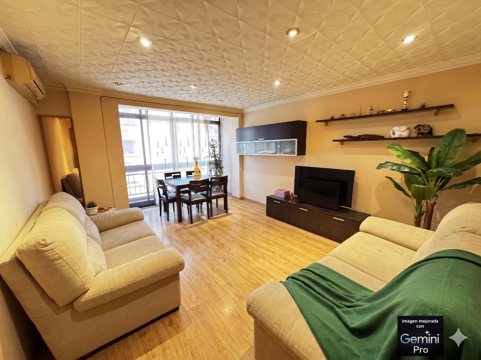 Calle Luis Oliag, 26, Valencia