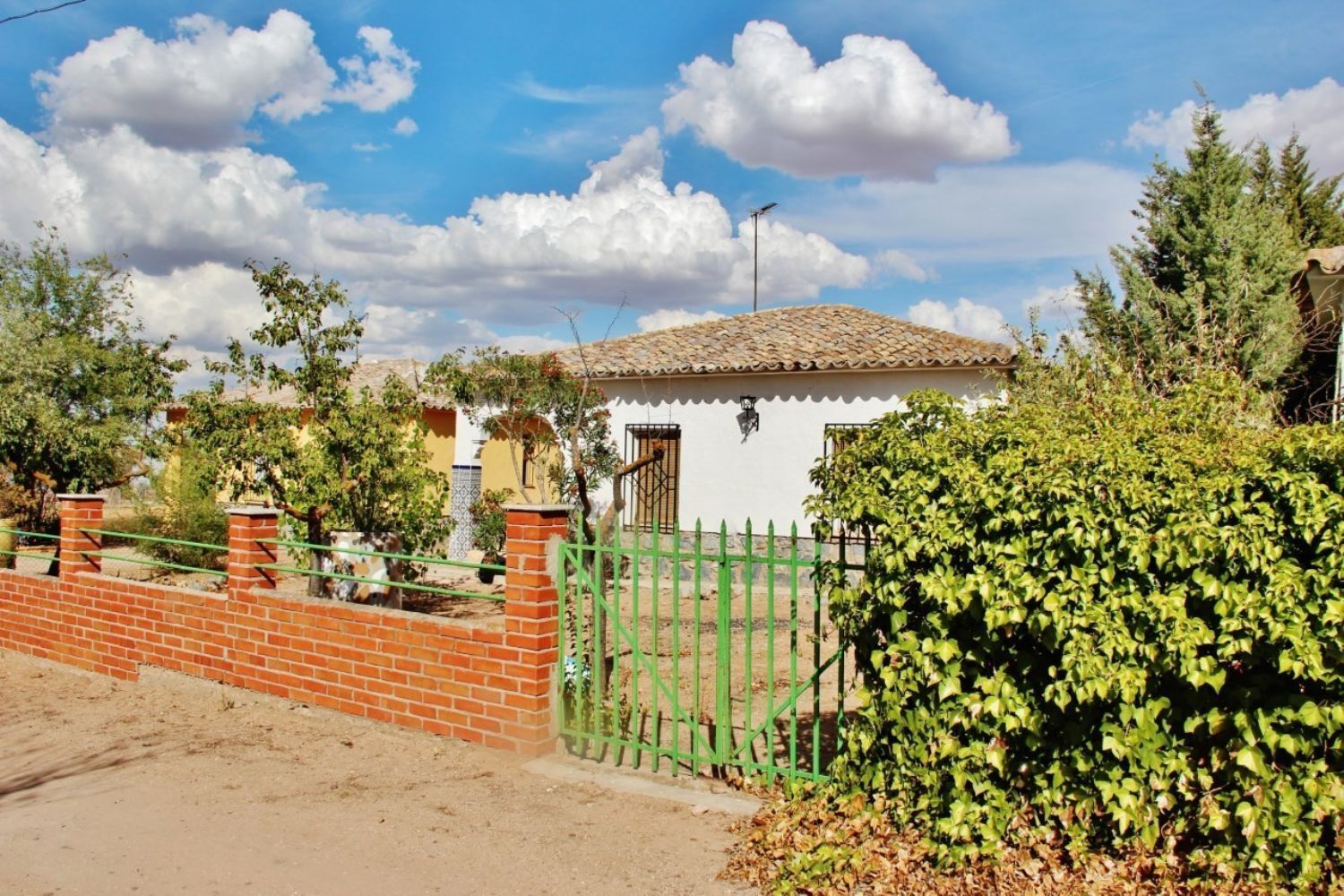 Apartment in Villafranca de los Caballeros