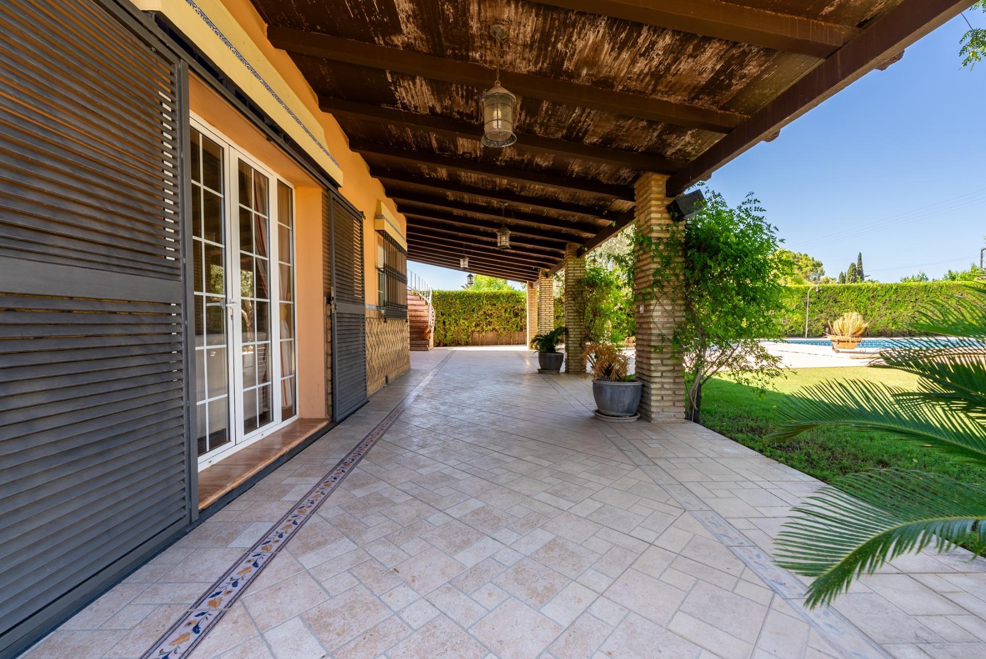 CHALET EN PALOMARES de 1400m2