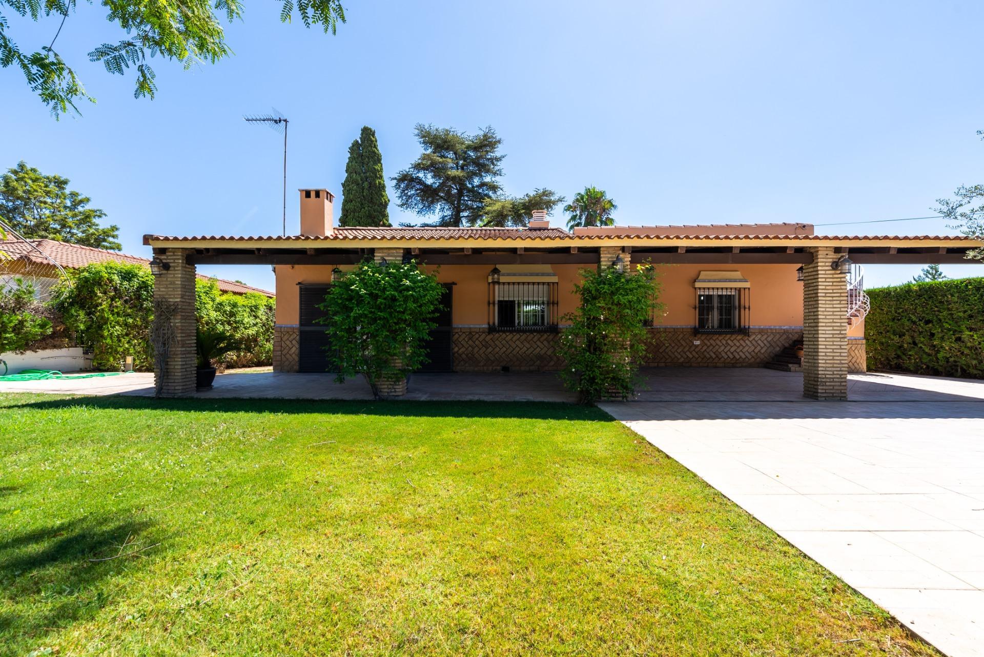 CHALET EN PALOMARES de 1400m2