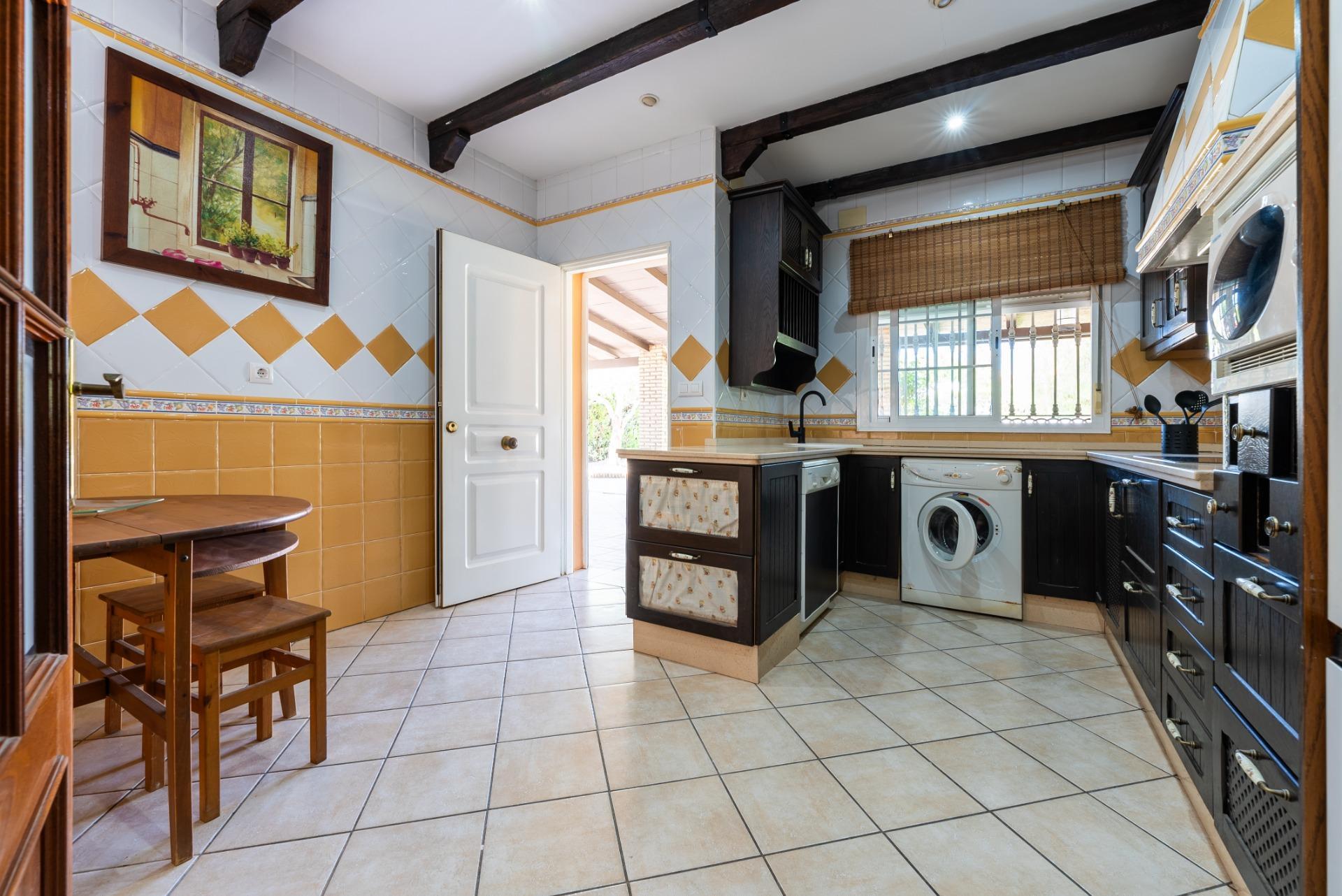 CHALET EN PALOMARES de 1400m2