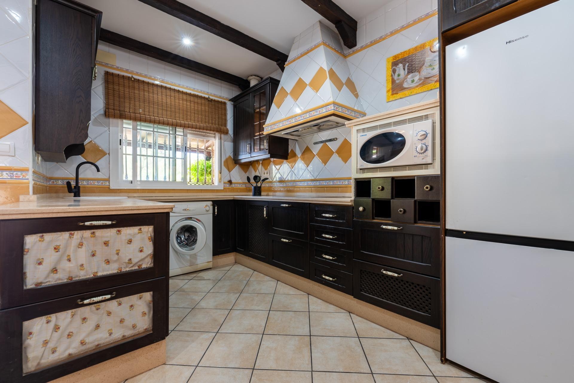 CHALET EN PALOMARES de 1400m2