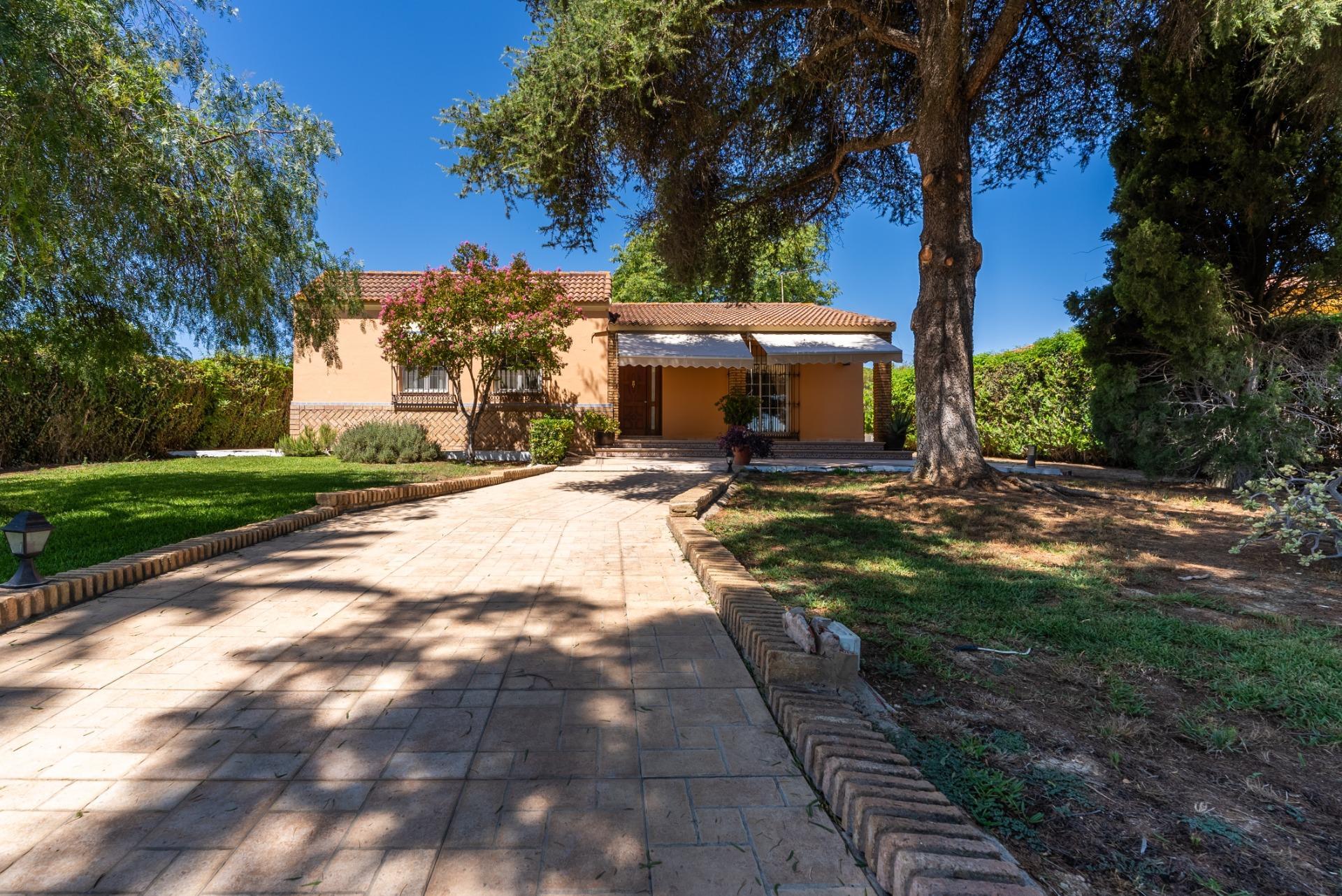 CHALET EN PALOMARES de 1400m2