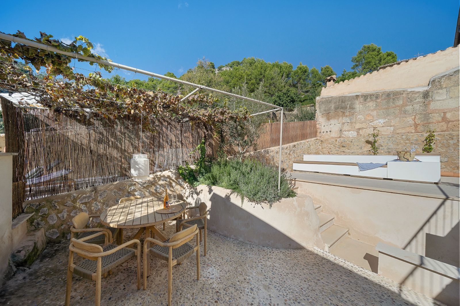 Casa reformada con ETV en Caimari de 201 m2 con piscina