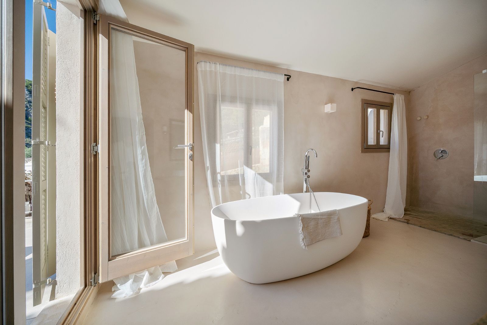 Casa reformada con ETV en Caimari de 201 m2 con piscina