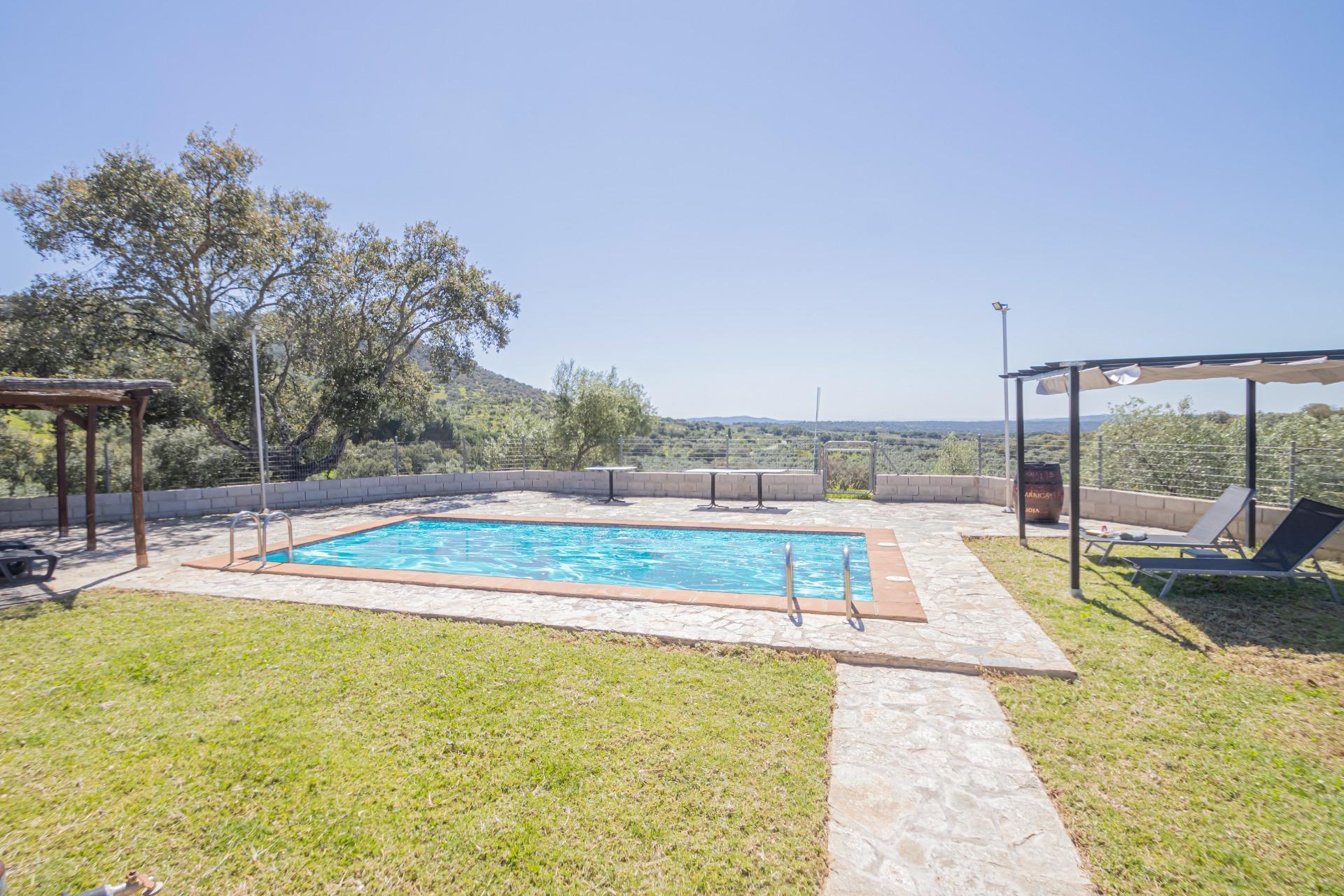 CASA RURAL CON PISCINA
