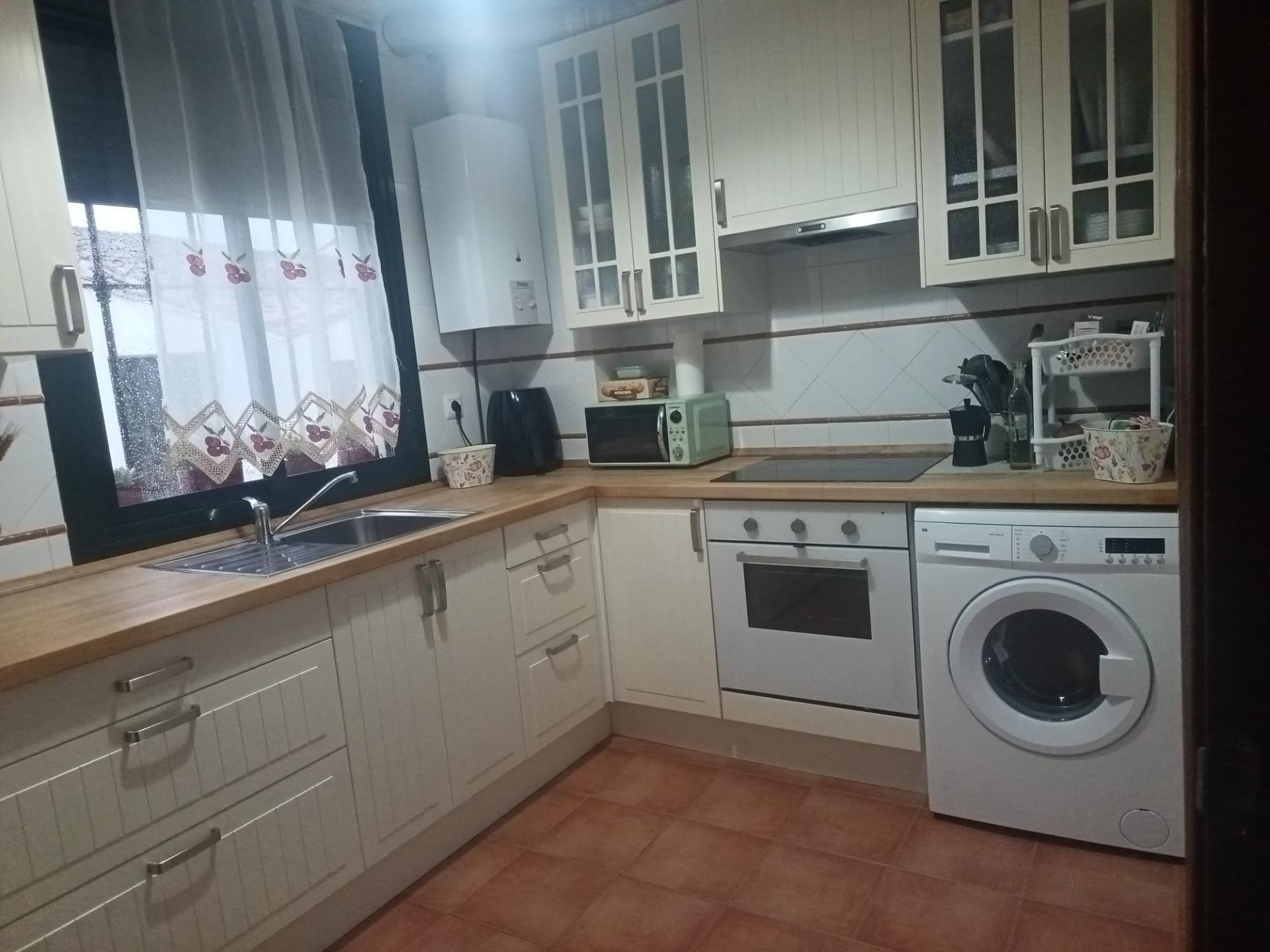 PISO EN JABUGUILLO (Aracena)