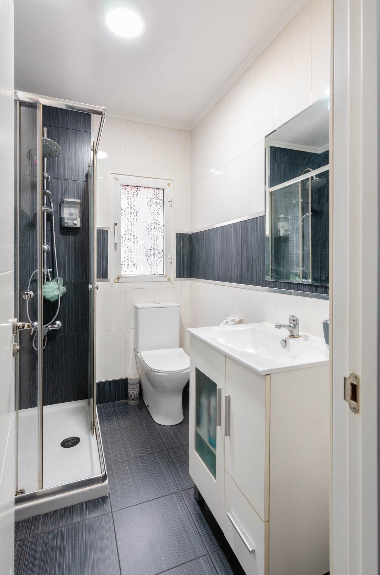 Piso de 3 habitaciones en Mieres con gastos mínimos ? Ideal para vivir o invertir