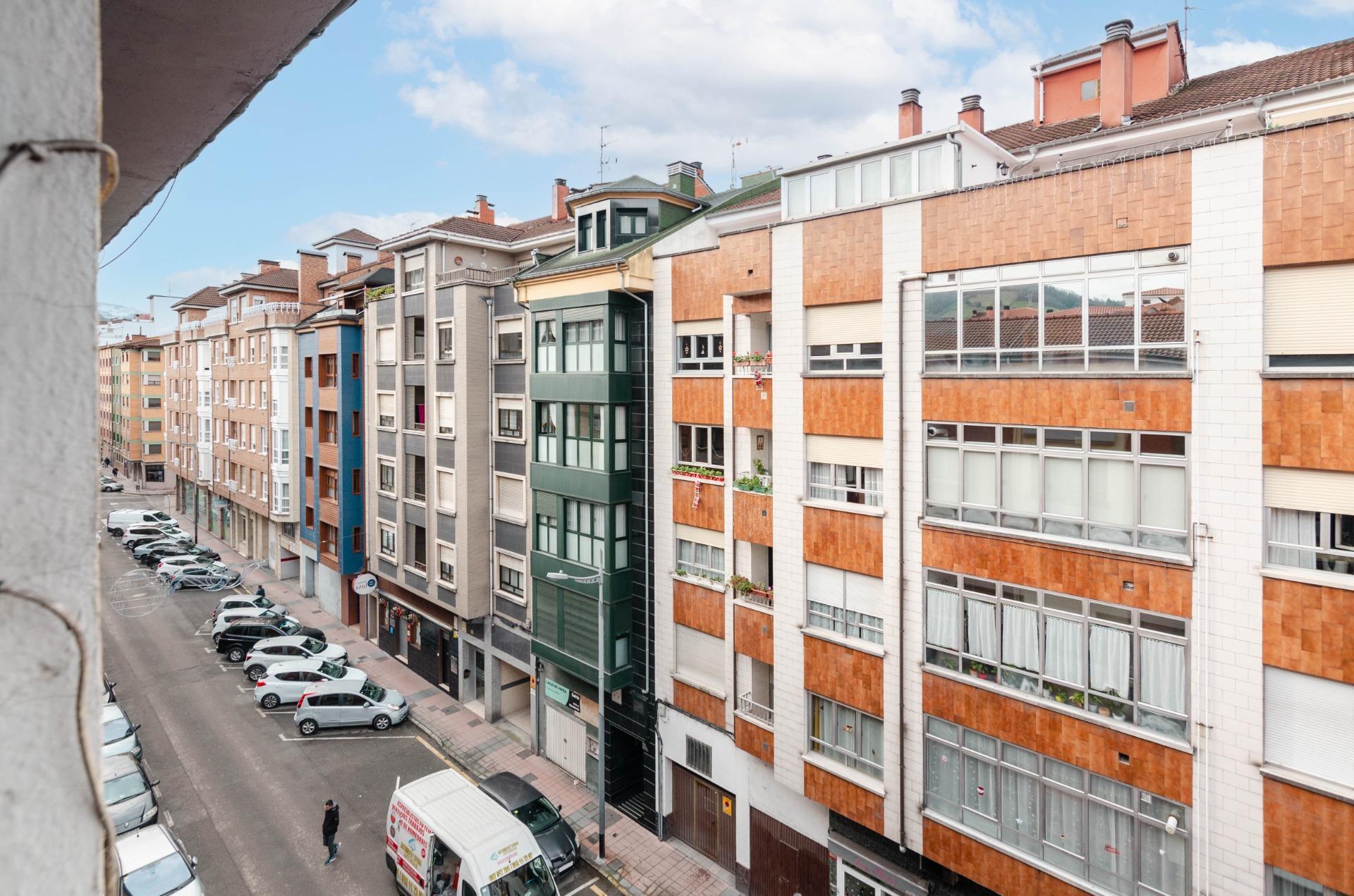 Piso de 3 habitaciones en Mieres con gastos mínimos ? Ideal para vivir o invertir