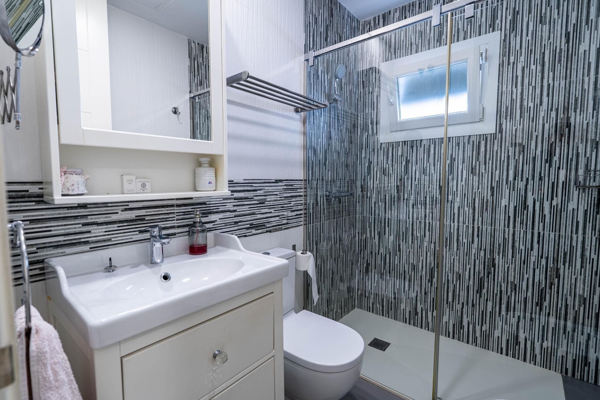 Exclusivo Ático Dúplex con Terraza y Piscina Privada en la mejor zona de triana.