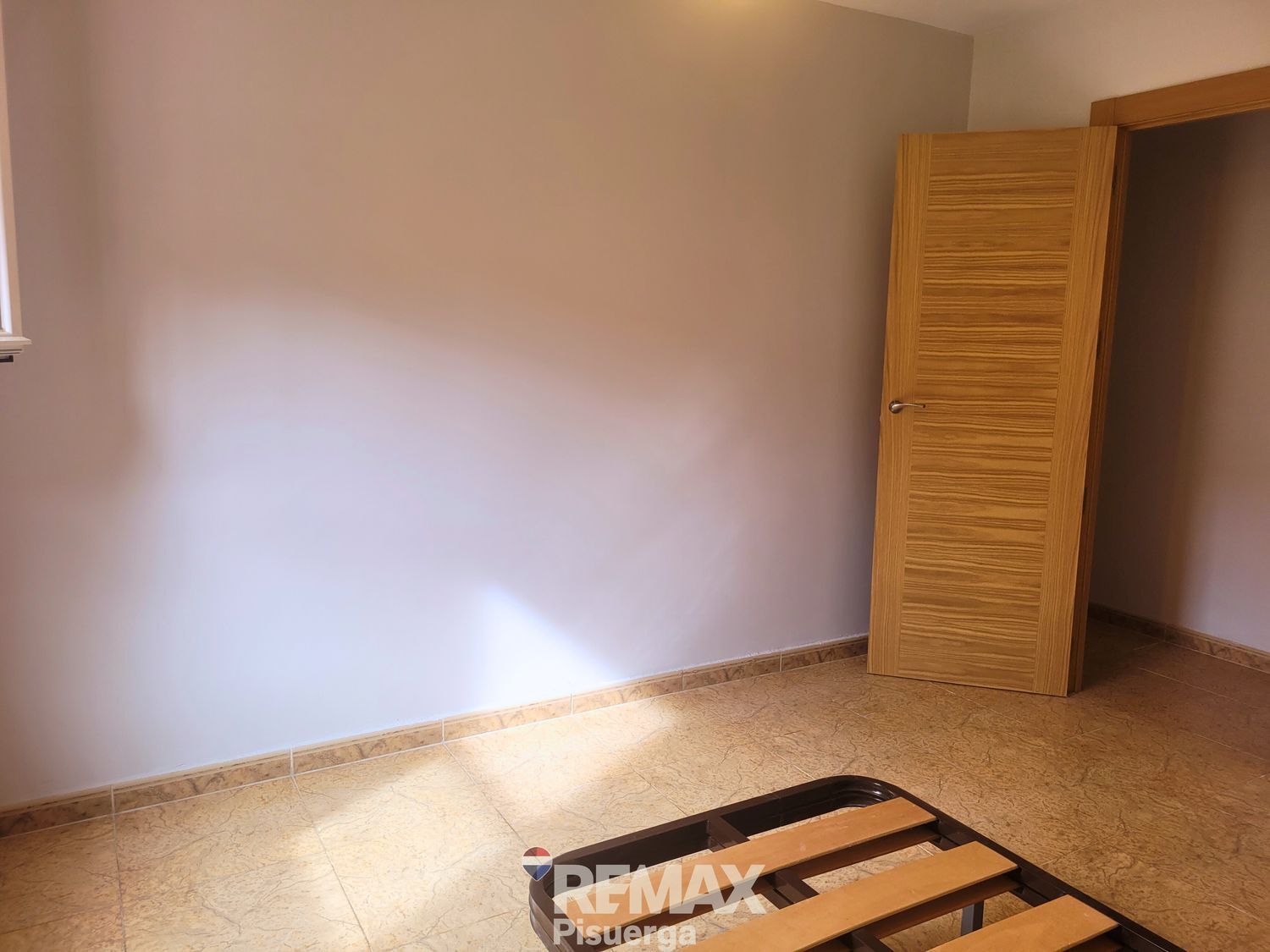 Piso en venta  Tudela de Duero  15/35