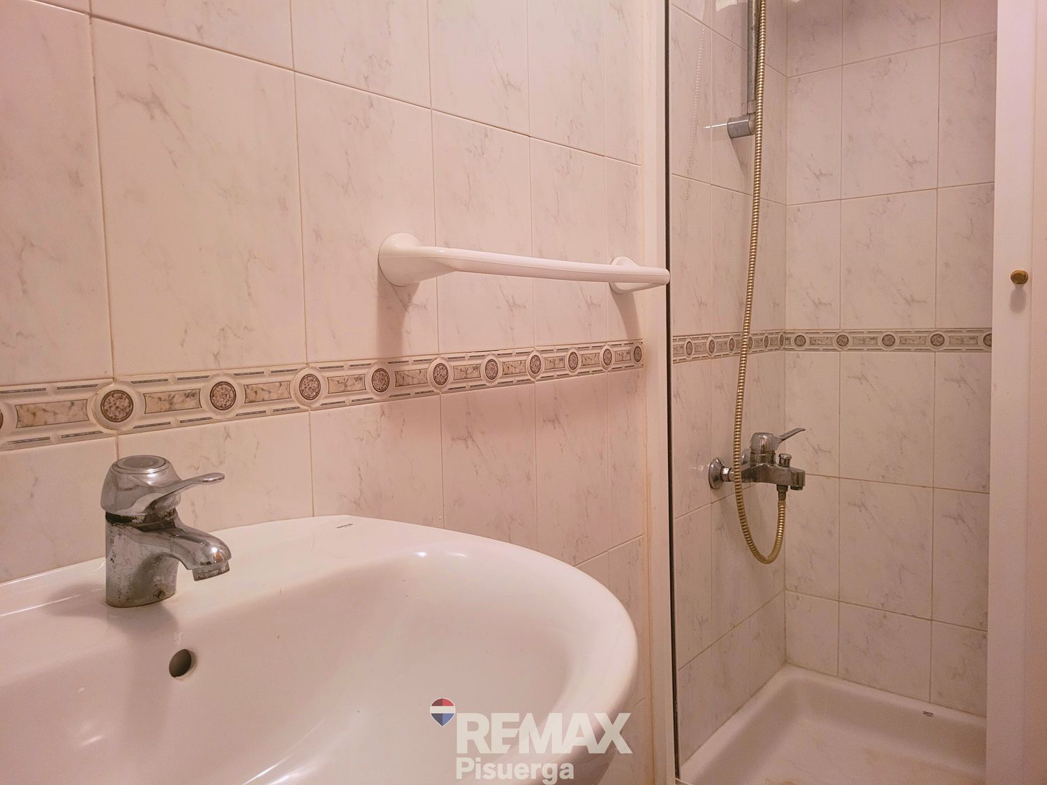 Piso en venta  Tudela de Duero  27/35