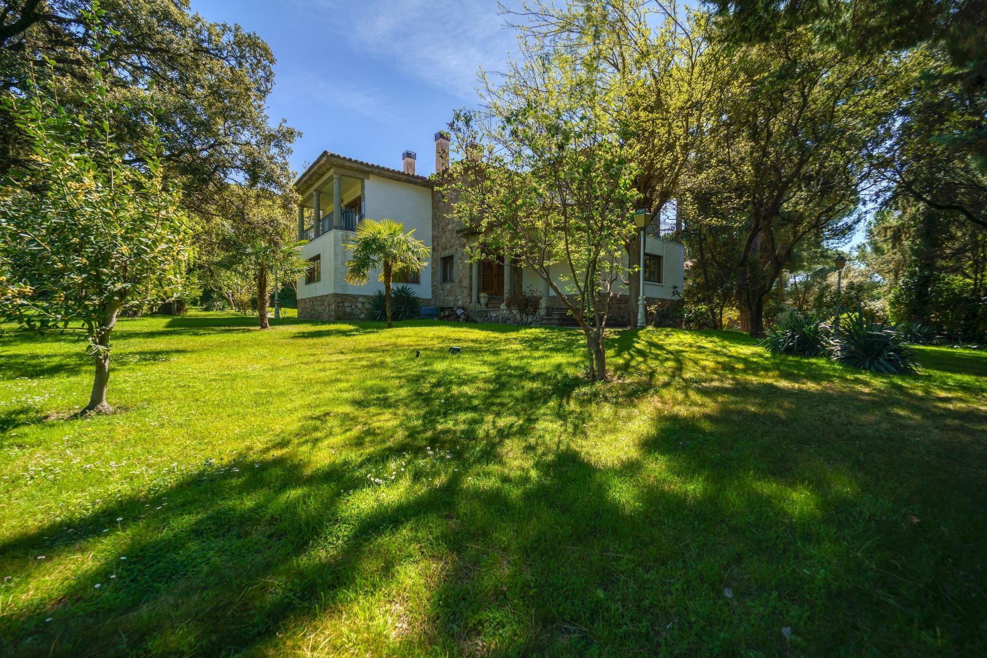 Villa in Pozuelo de Alarcon