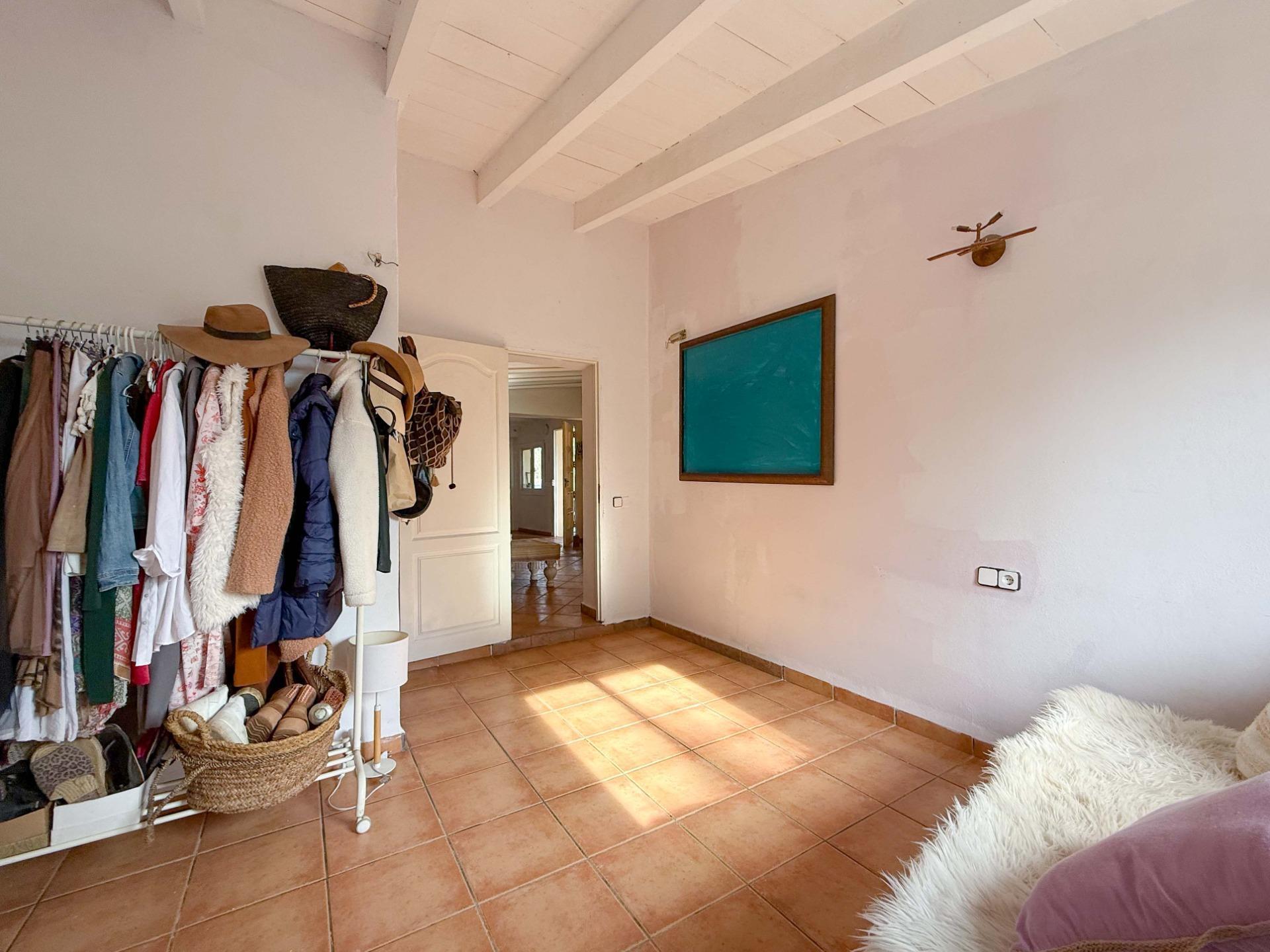 Parcela rústica con construcción existente cerca de Santa Margalida. Sin cédula de habitabilidad