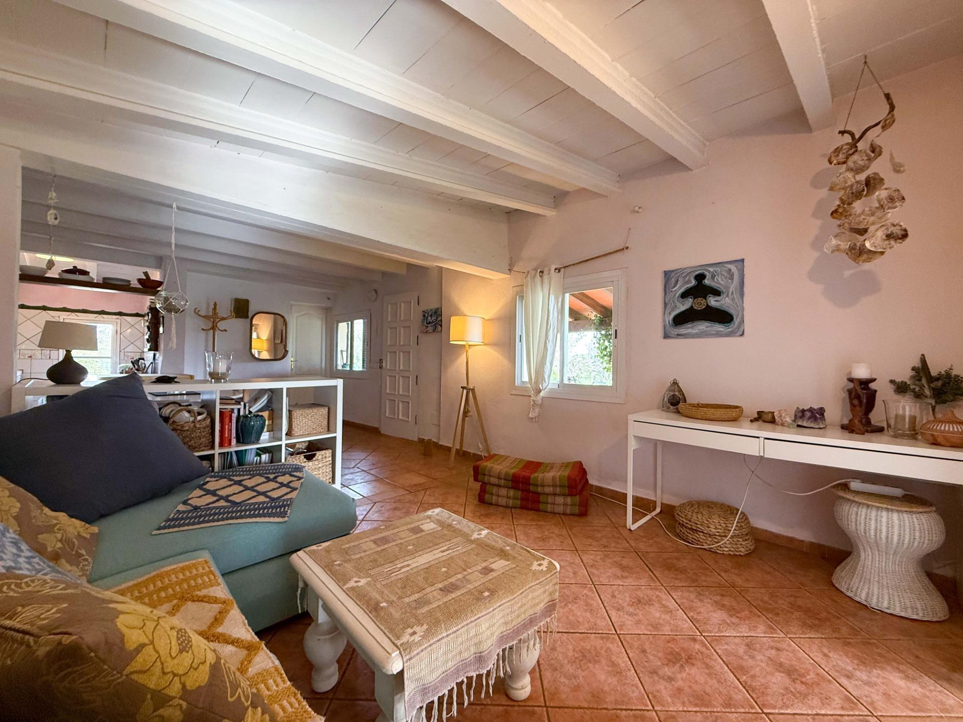 Parcela rústica con construcción existente cerca de Santa Margalida. Sin cédula de habitabilidad