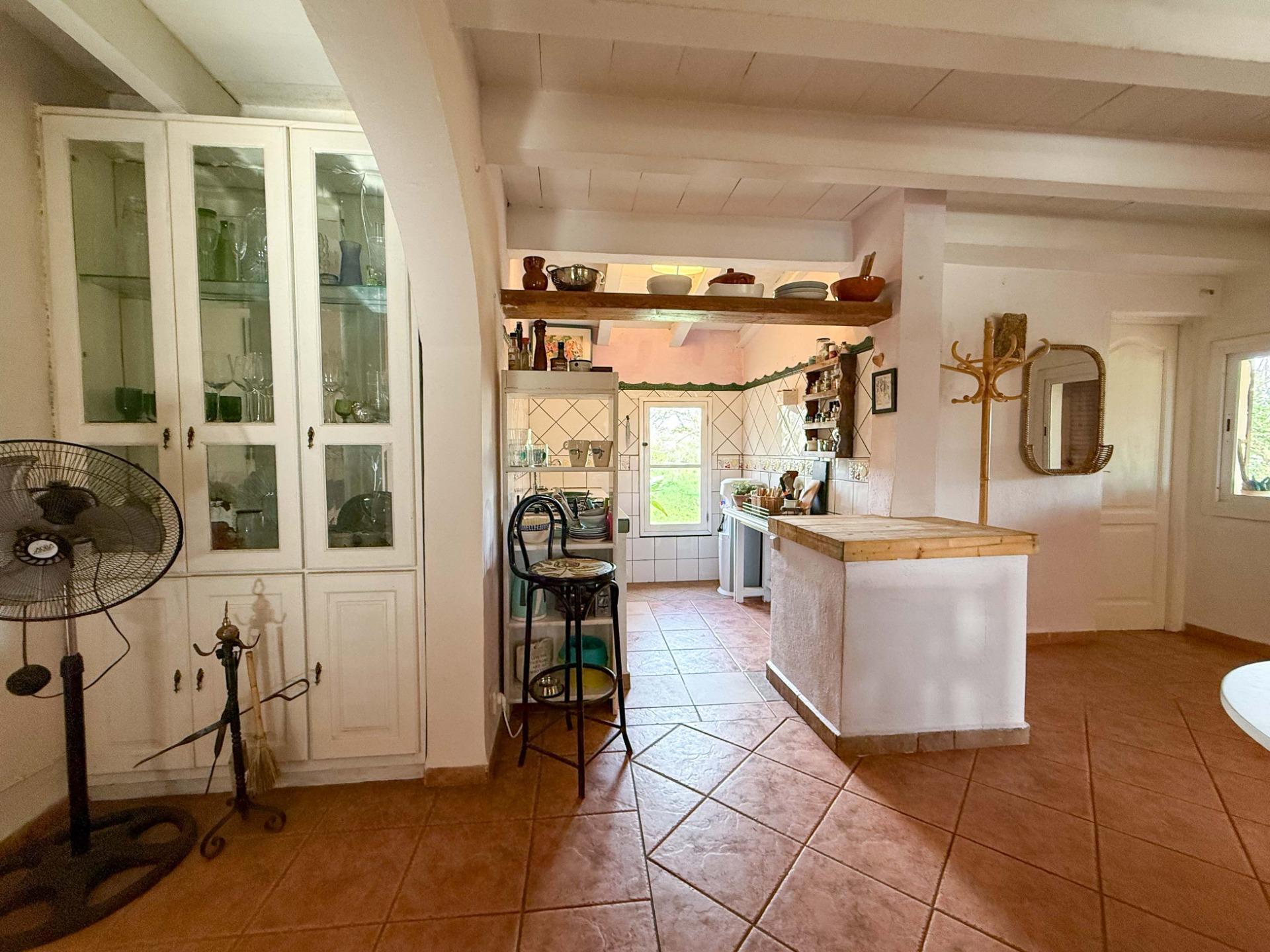 Parcela rústica con construcción existente cerca de Santa Margalida. Sin cédula de habitabilidad