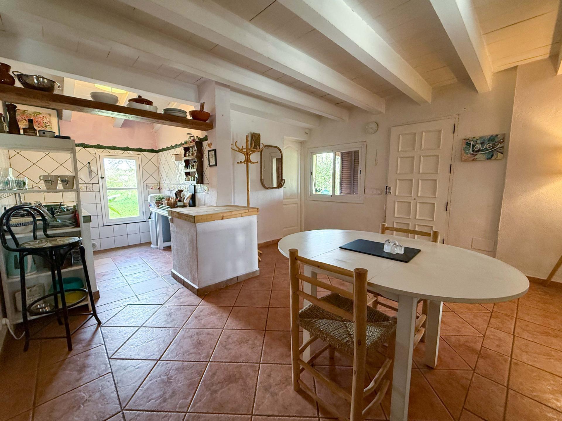 Parcela rústica con construcción existente cerca de Santa Margalida. Sin cédula de habitabilidad