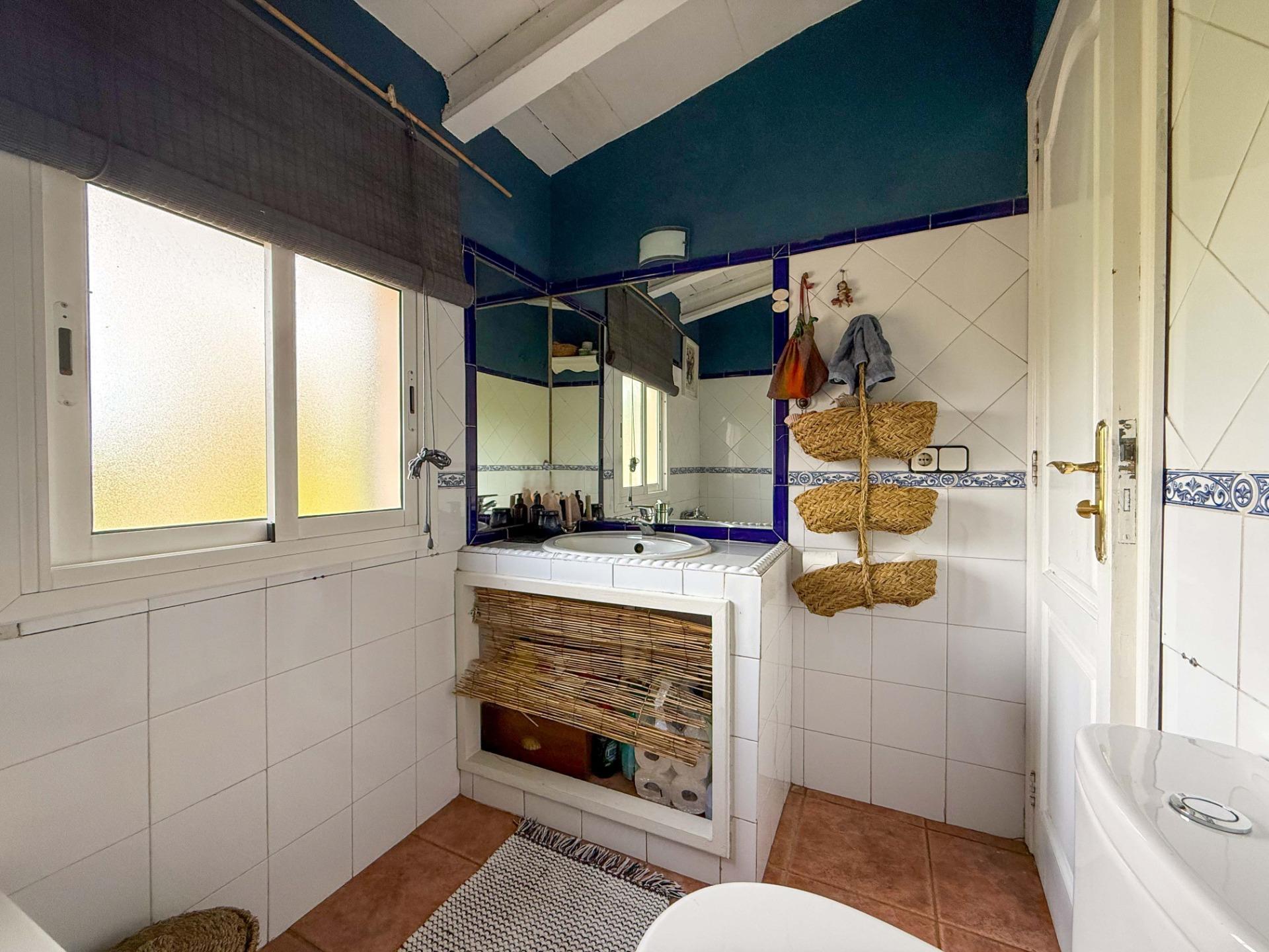 Parcela rústica con construcción existente cerca de Santa Margalida. Sin cédula de habitabilidad