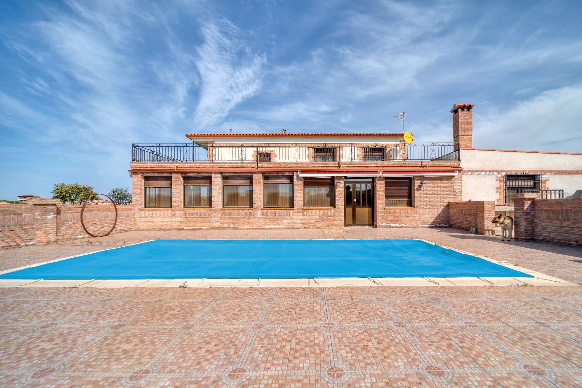 Casa en venta  San Martin de Pusa  5/60