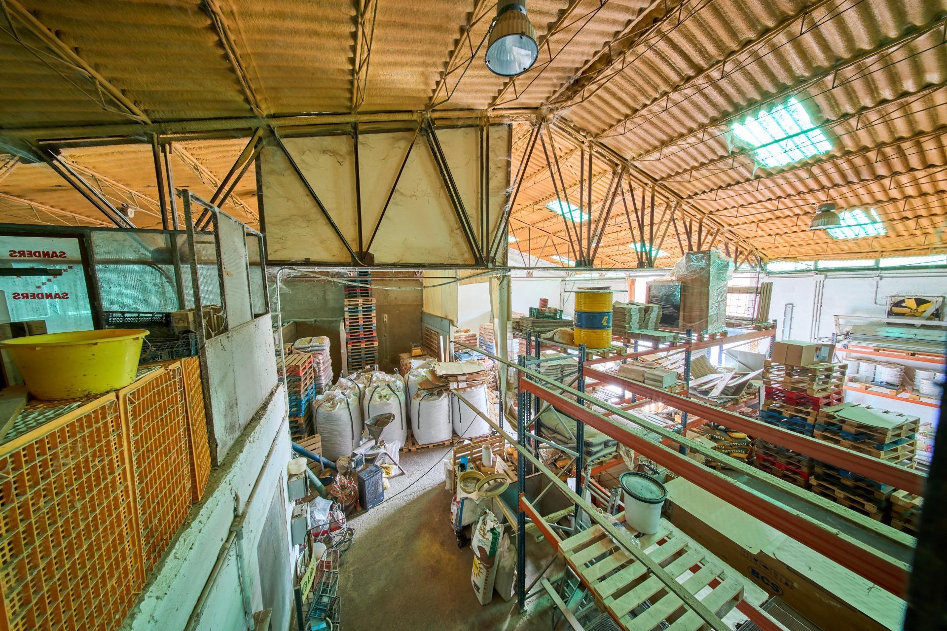 NAVE INDUSTRIAL EN UNA DE LAS MEJORES ZONAS LOGÍSTICAS DE GRANADA, ATARFE ?