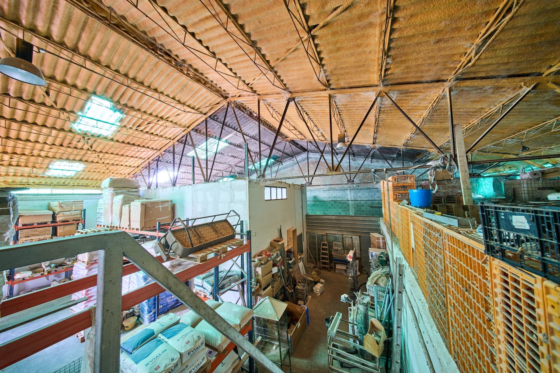 NAVE INDUSTRIAL EN UNA DE LAS MEJORES ZONAS LOGÍSTICAS DE GRANADA, ATARFE ?