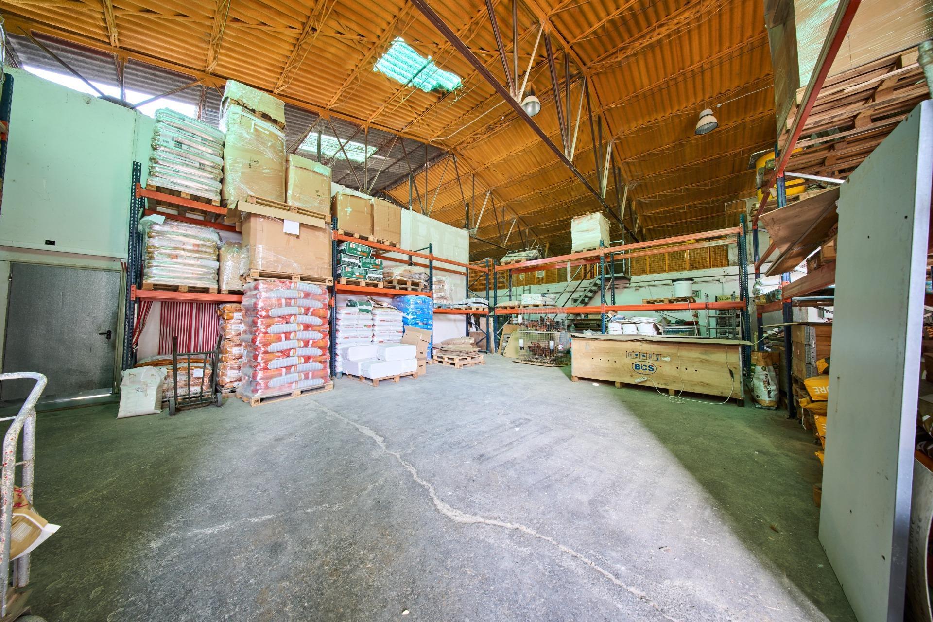 NAVE INDUSTRIAL EN UNA DE LAS MEJORES ZONAS LOGÍSTICAS DE GRANADA, ATARFE ?