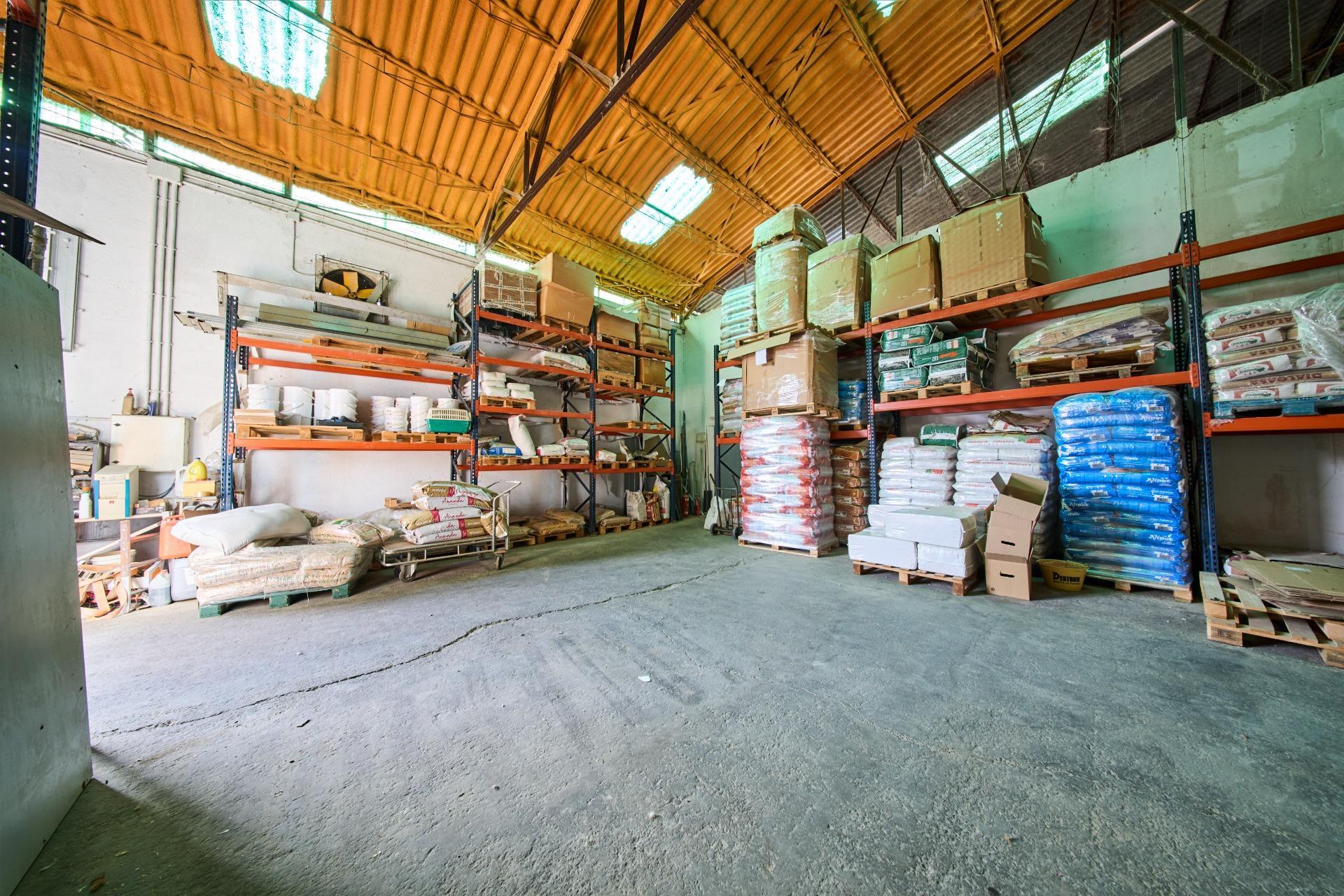 NAVE INDUSTRIAL EN UNA DE LAS MEJORES ZONAS LOGÍSTICAS DE GRANADA, ATARFE ?