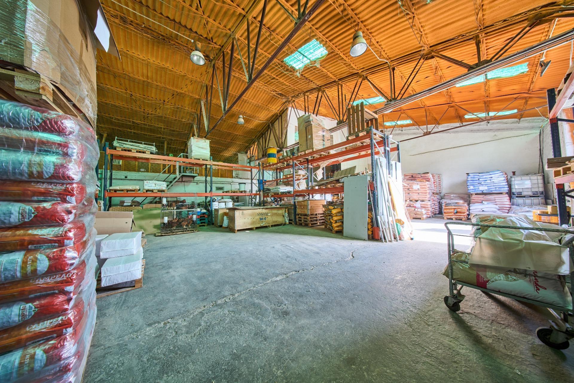 NAVE INDUSTRIAL EN UNA DE LAS MEJORES ZONAS LOGÍSTICAS DE GRANADA, ATARFE ?