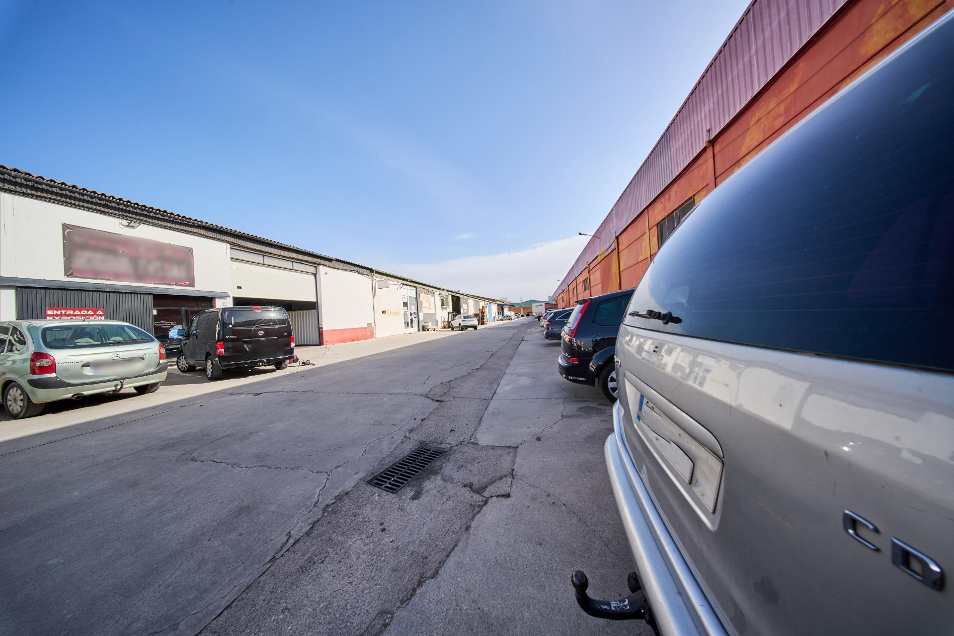NAVE INDUSTRIAL EN UNA DE LAS MEJORES ZONAS LOGÍSTICAS DE GRANADA, ATARFE ?