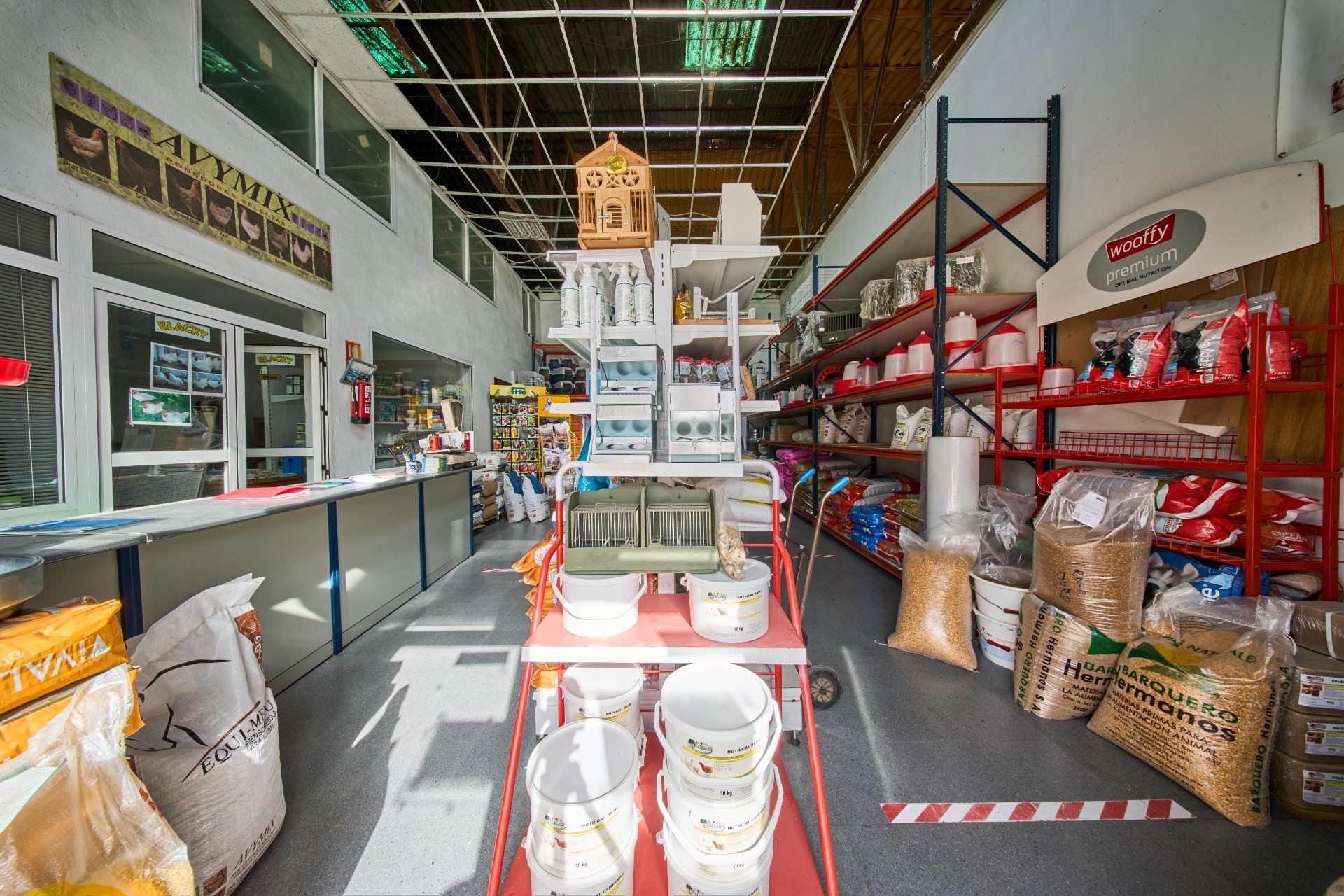 NAVE INDUSTRIAL EN UNA DE LAS MEJORES ZONAS LOGÍSTICAS DE GRANADA, ATARFE ?