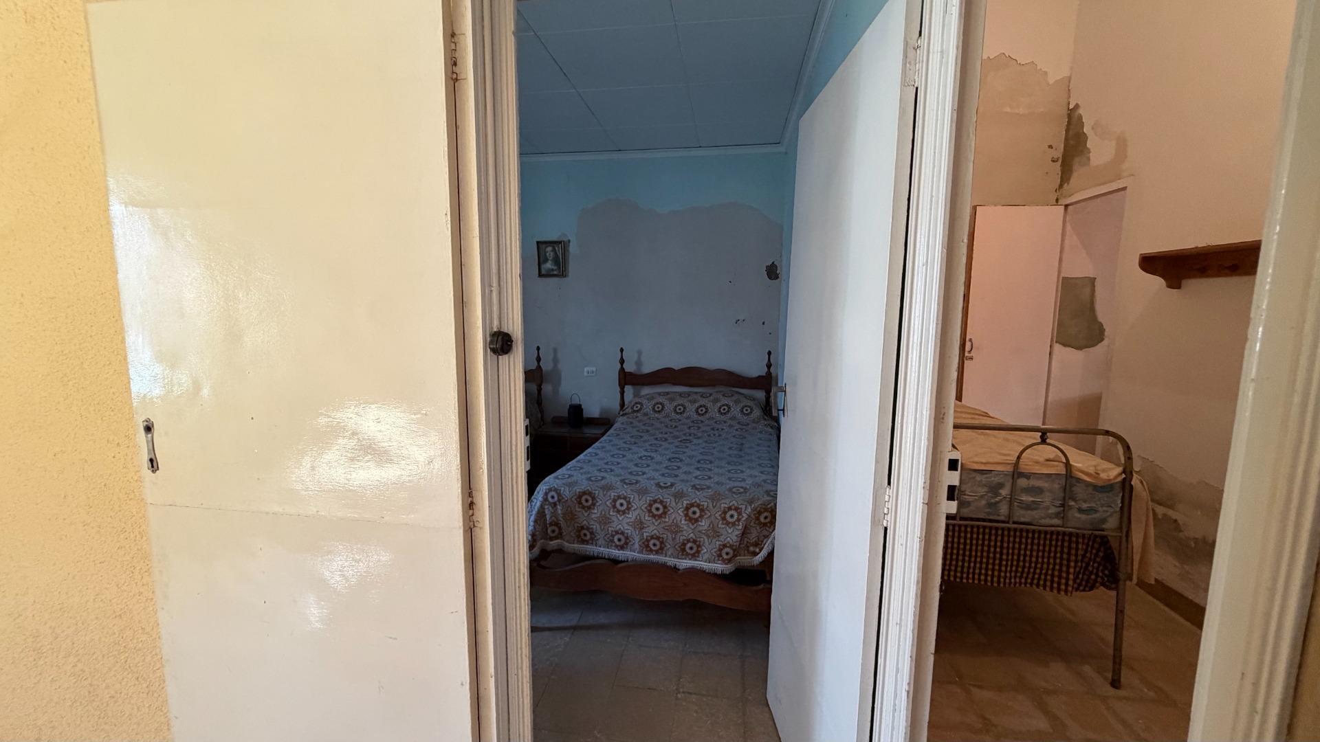 Casa de Pueblo en Alberic: 751 m², 6 Hab, Gran Patio y Antigua Cambra de la Seda