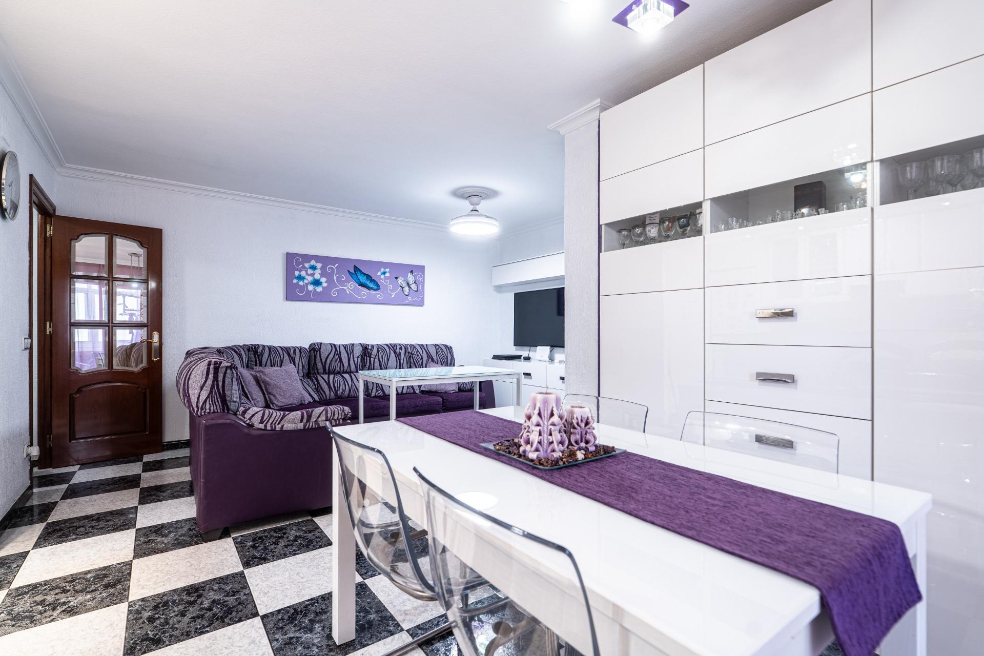 Piso en venta en Calle Victoria Domínguez Cerrato, Sevilla