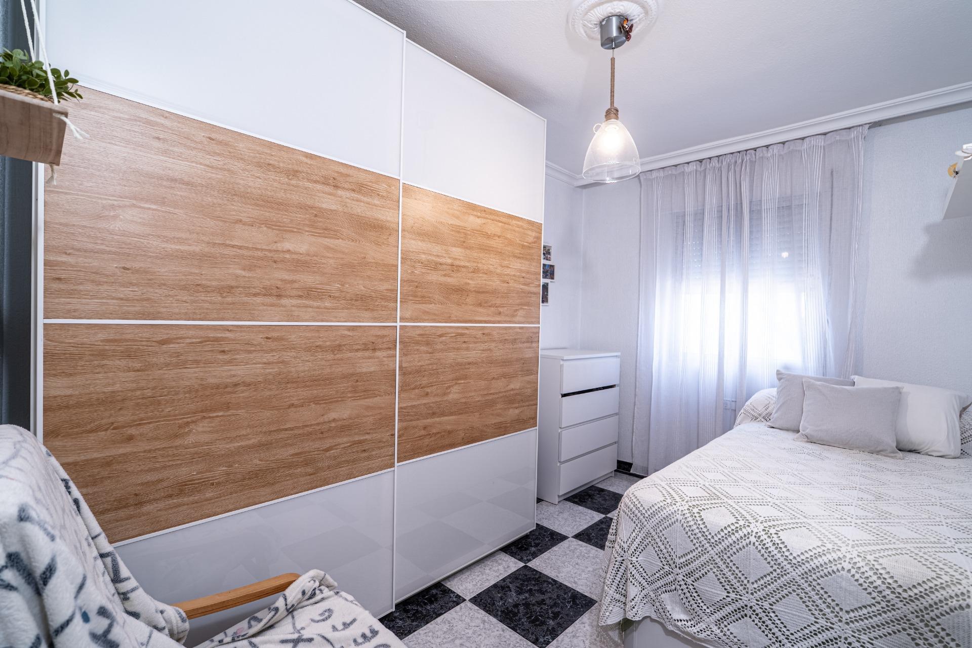 Piso en venta en Calle Victoria Domínguez Cerrato, Sevilla