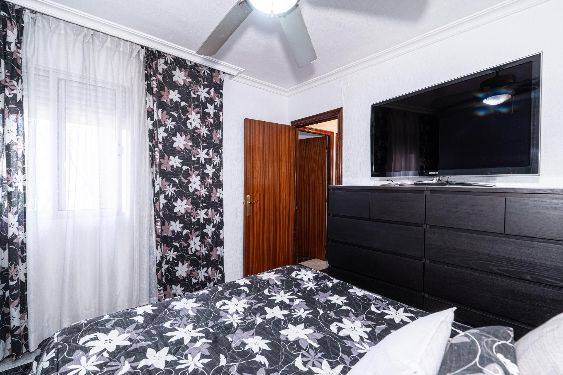 Piso en venta en Calle Victoria Domínguez Cerrato, Sevilla