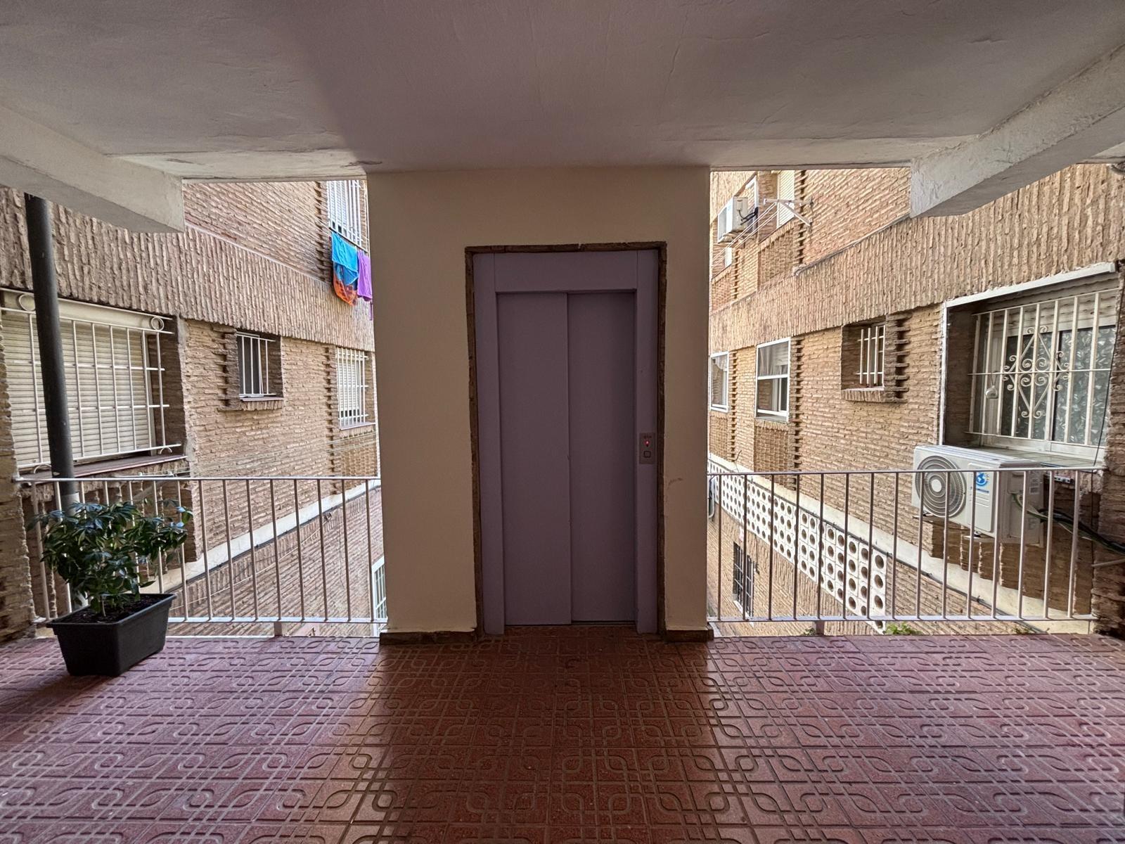 PISO EN VENTA EN CIUDAD ALJARAFE